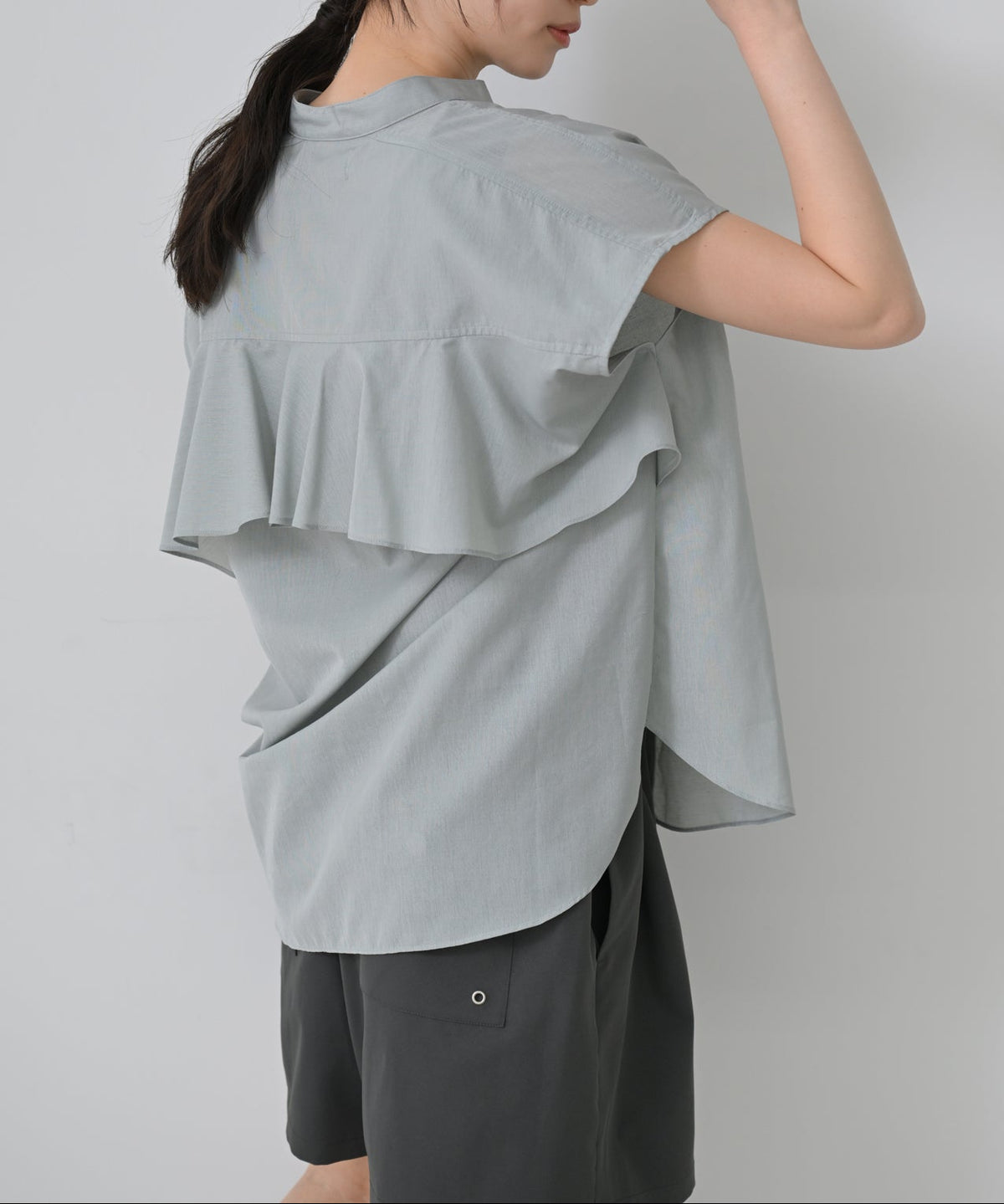 Back Flare Blouse