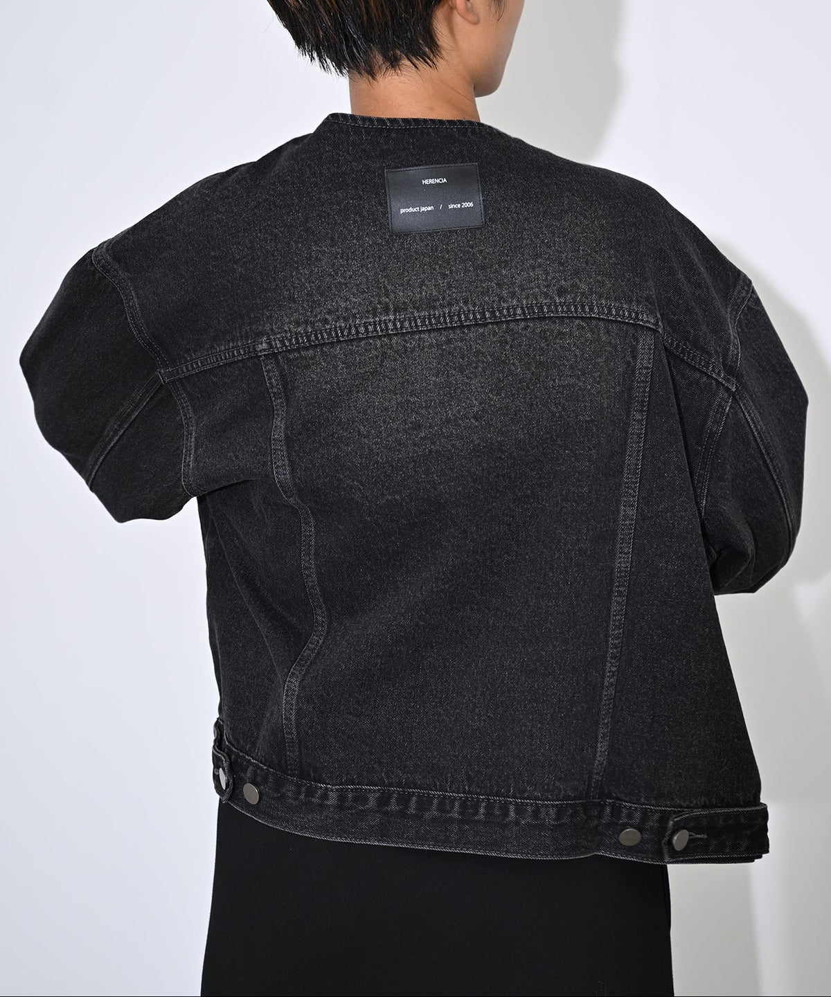 ブラック model:H166cm