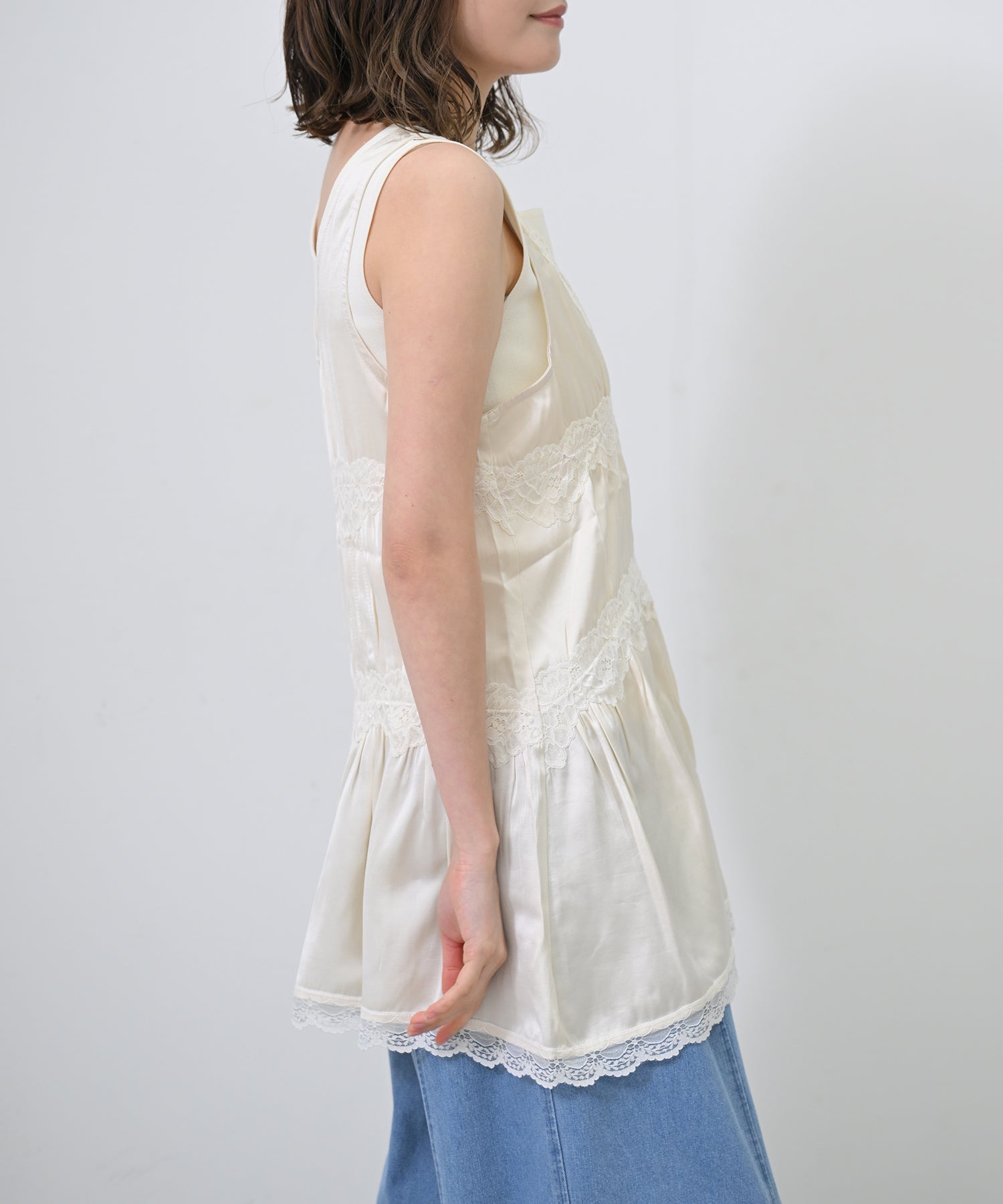 オフホワイト model:H167