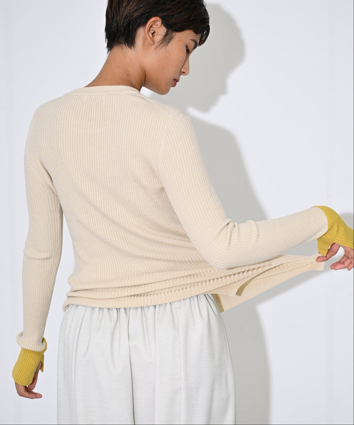 ベージュ×イエロー model:H166cm