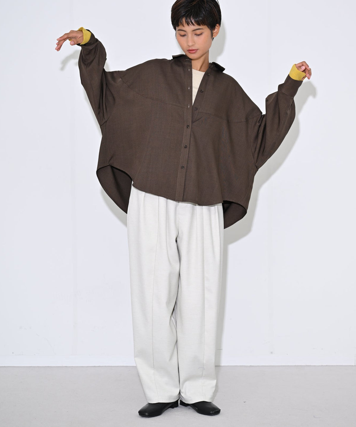 ブラウン model:H166cm