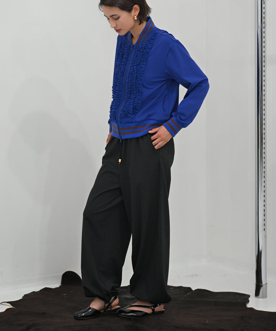 ブルー model:H166cm