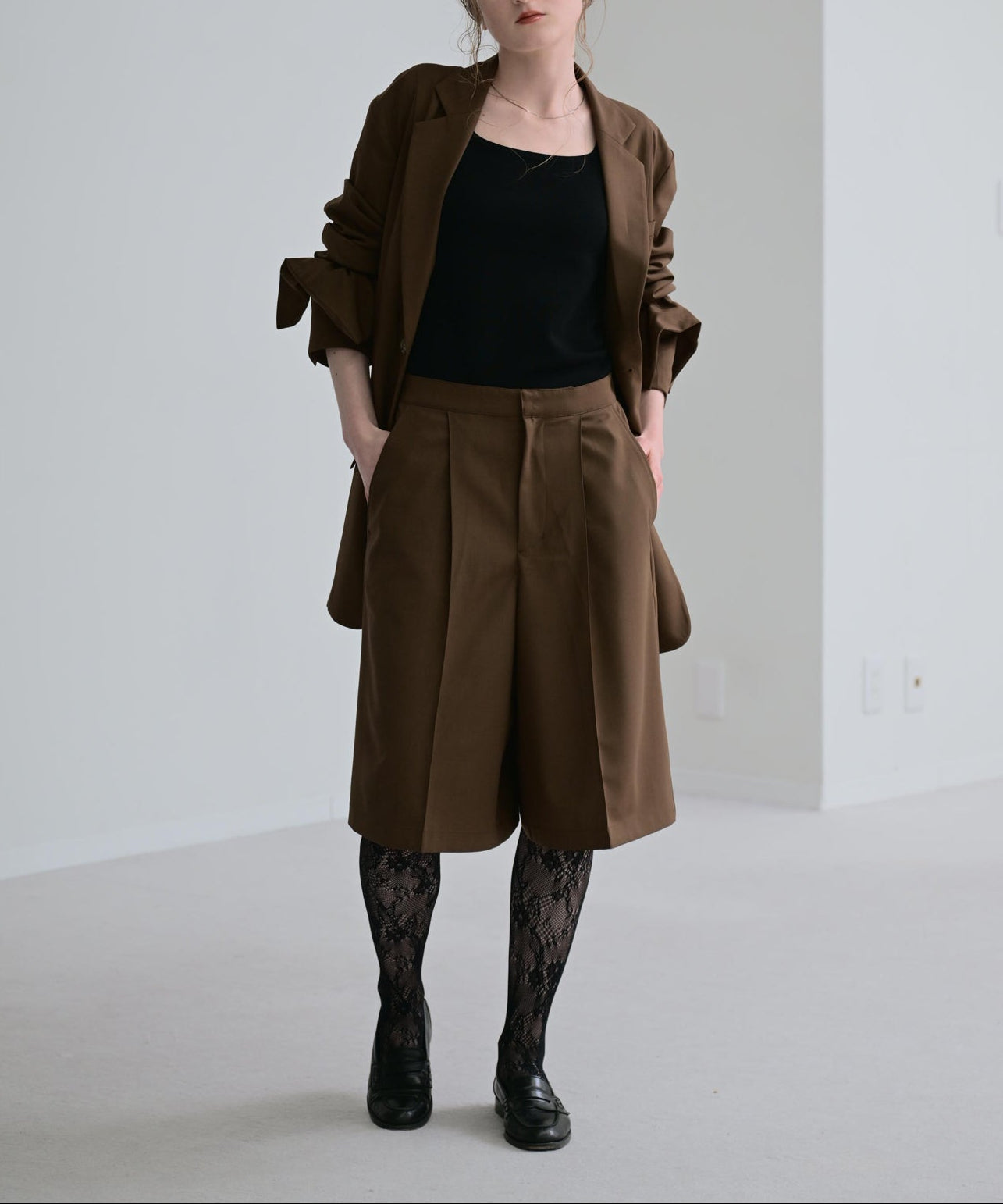 ブラウン model:H170cm