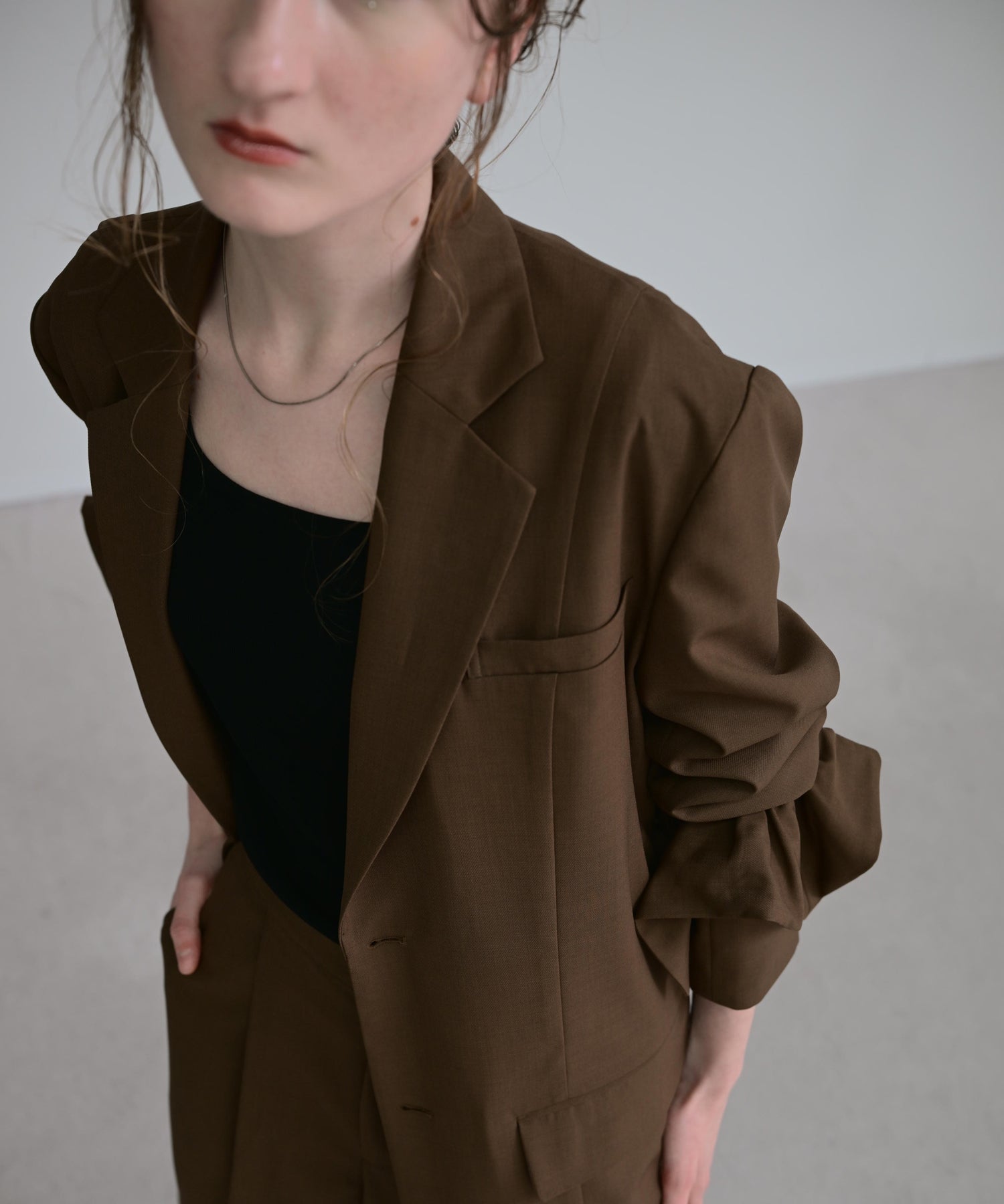 ブラウン model:H170cm