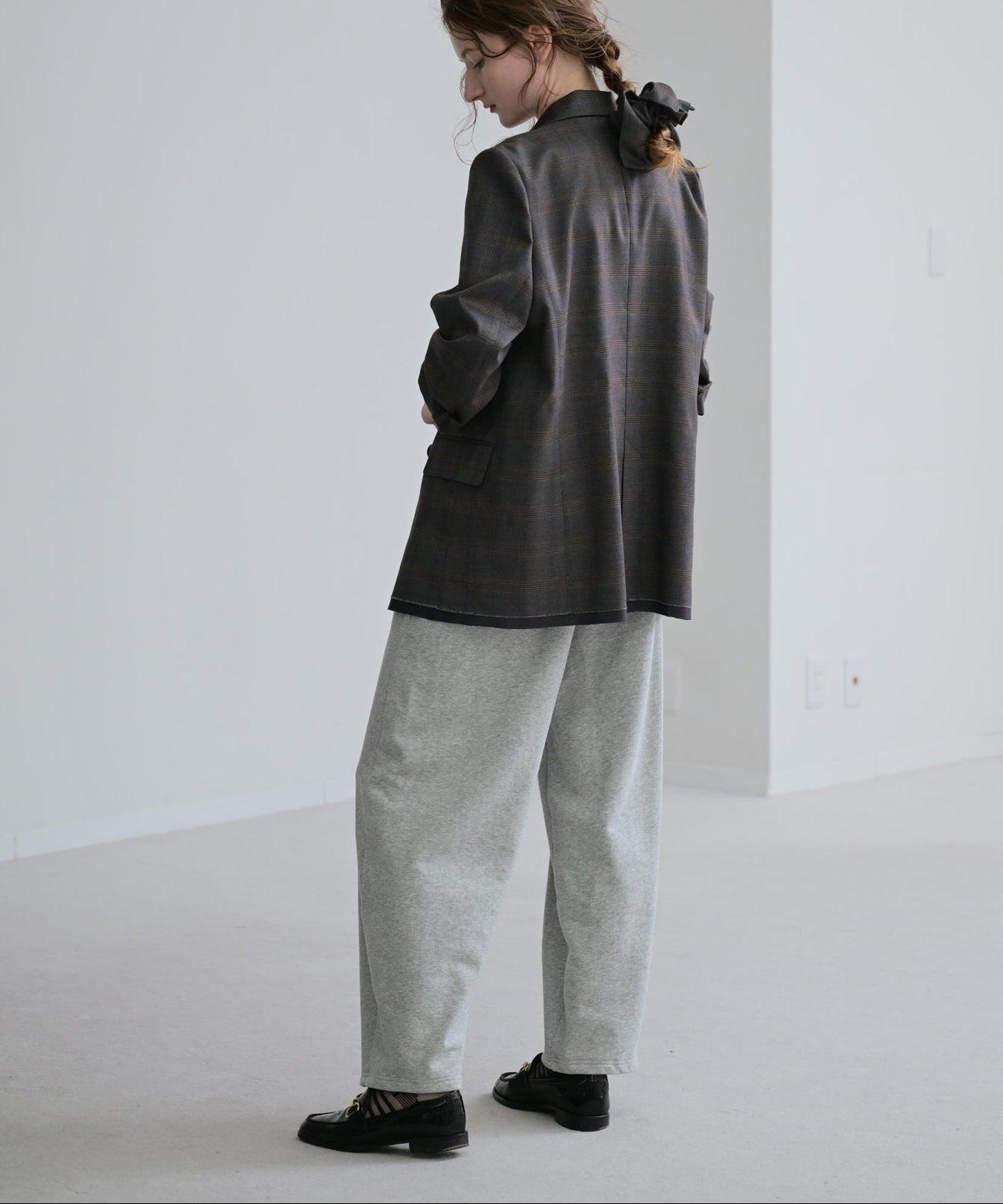 ブラウンチェック model:H170cm