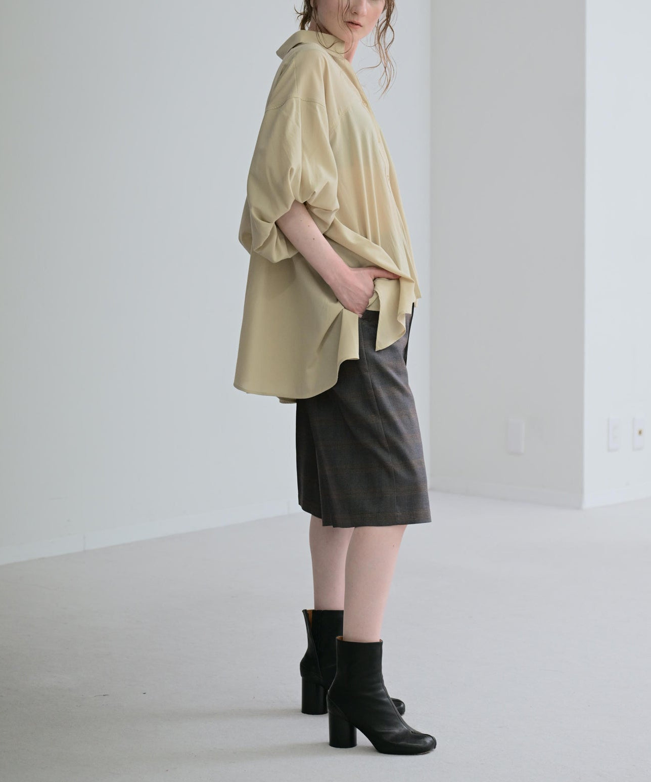 ブラウンチェック model:H170cm