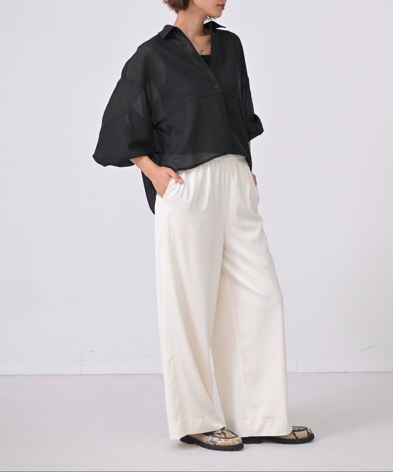 ブラック model:H166cm