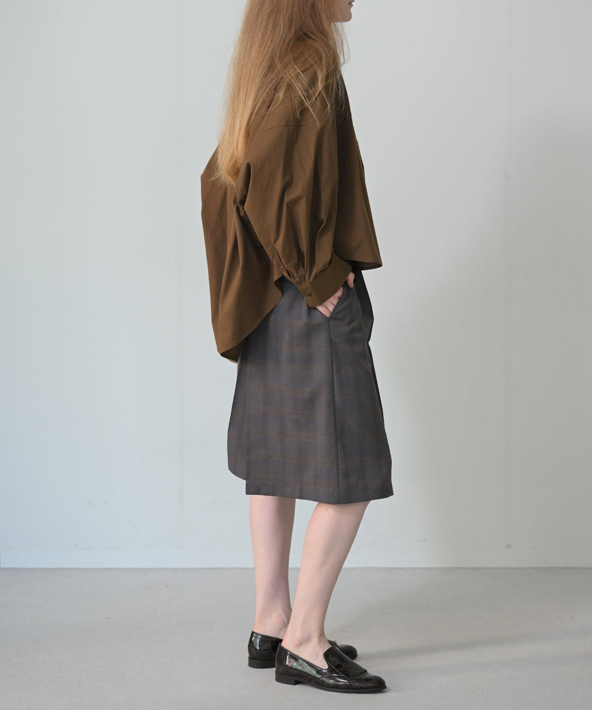 ブラウン model:H170cm