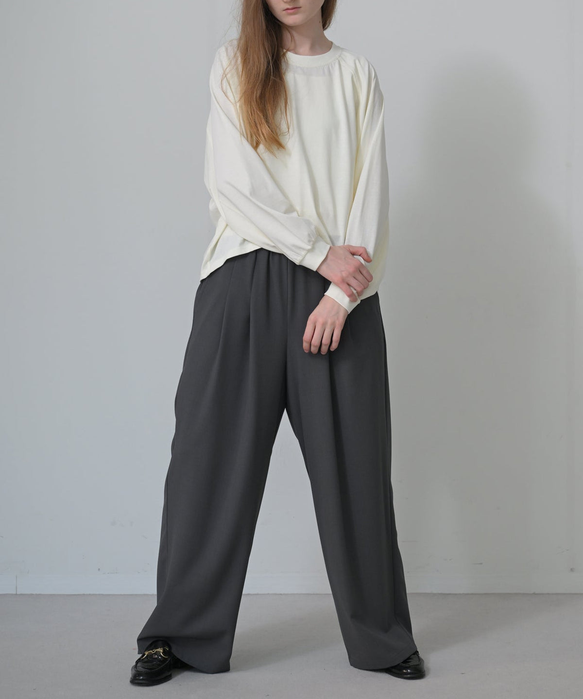 オフホワイト model:H170cm