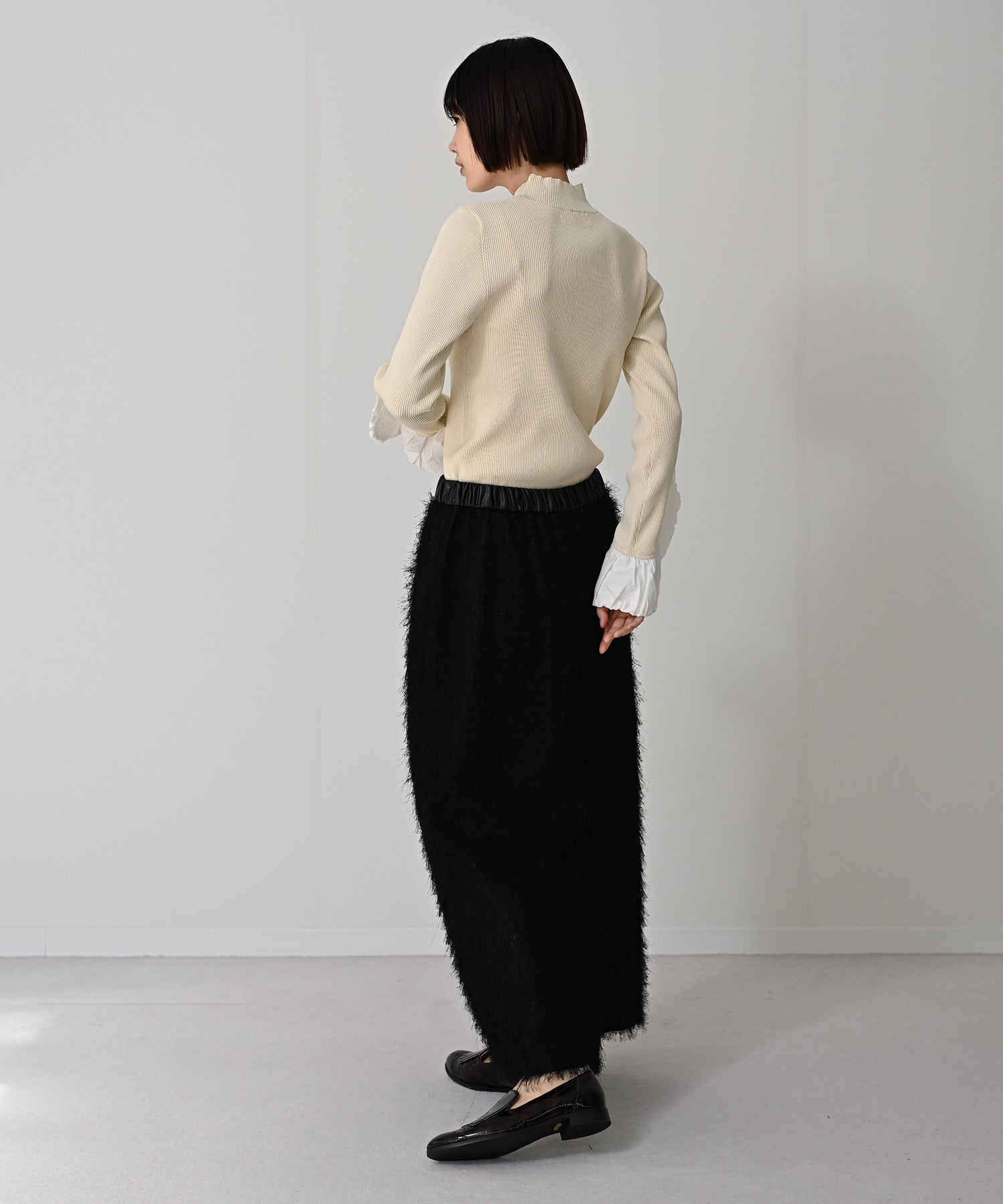 ブラック model:H162