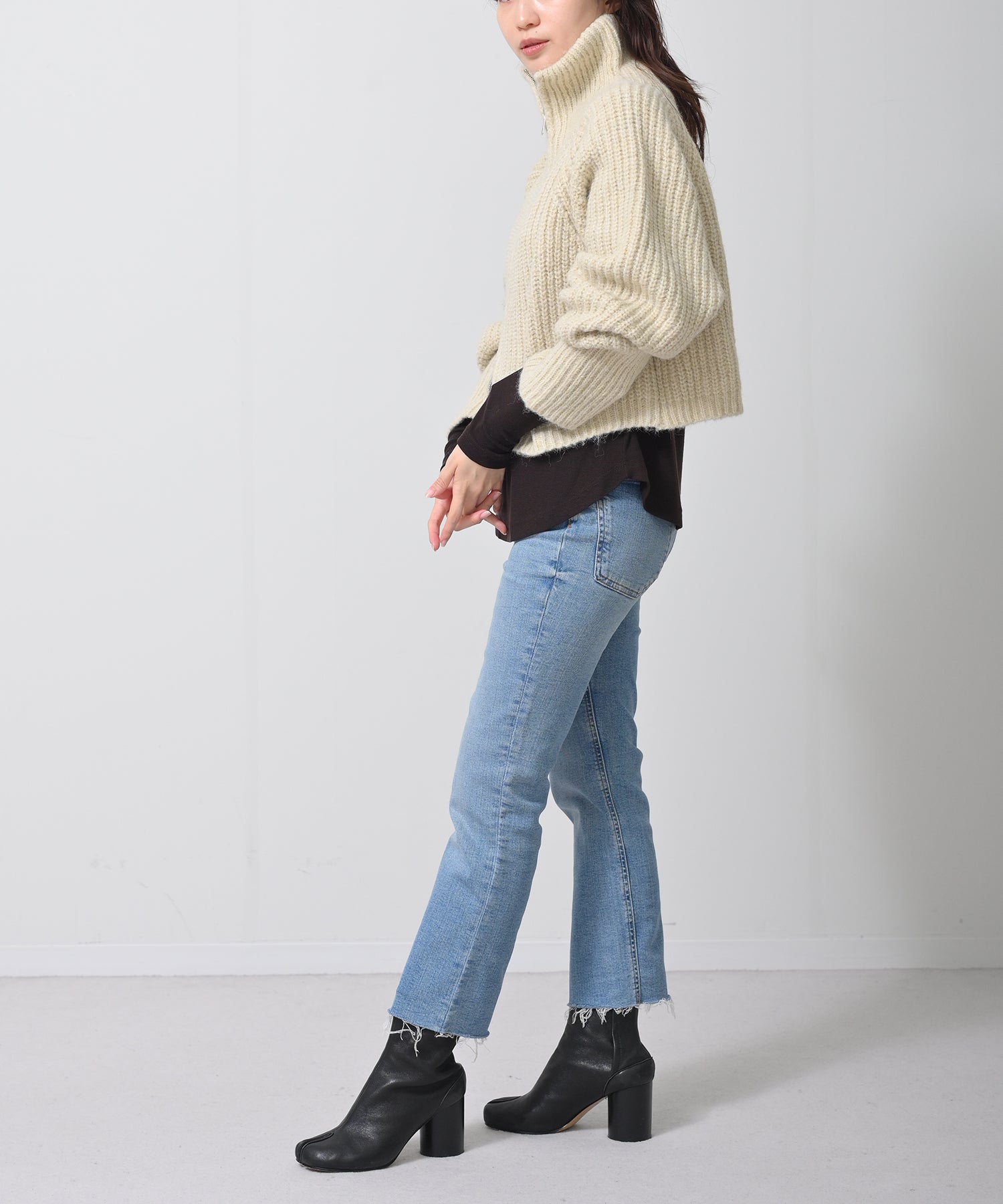 オフホワイト model:H160