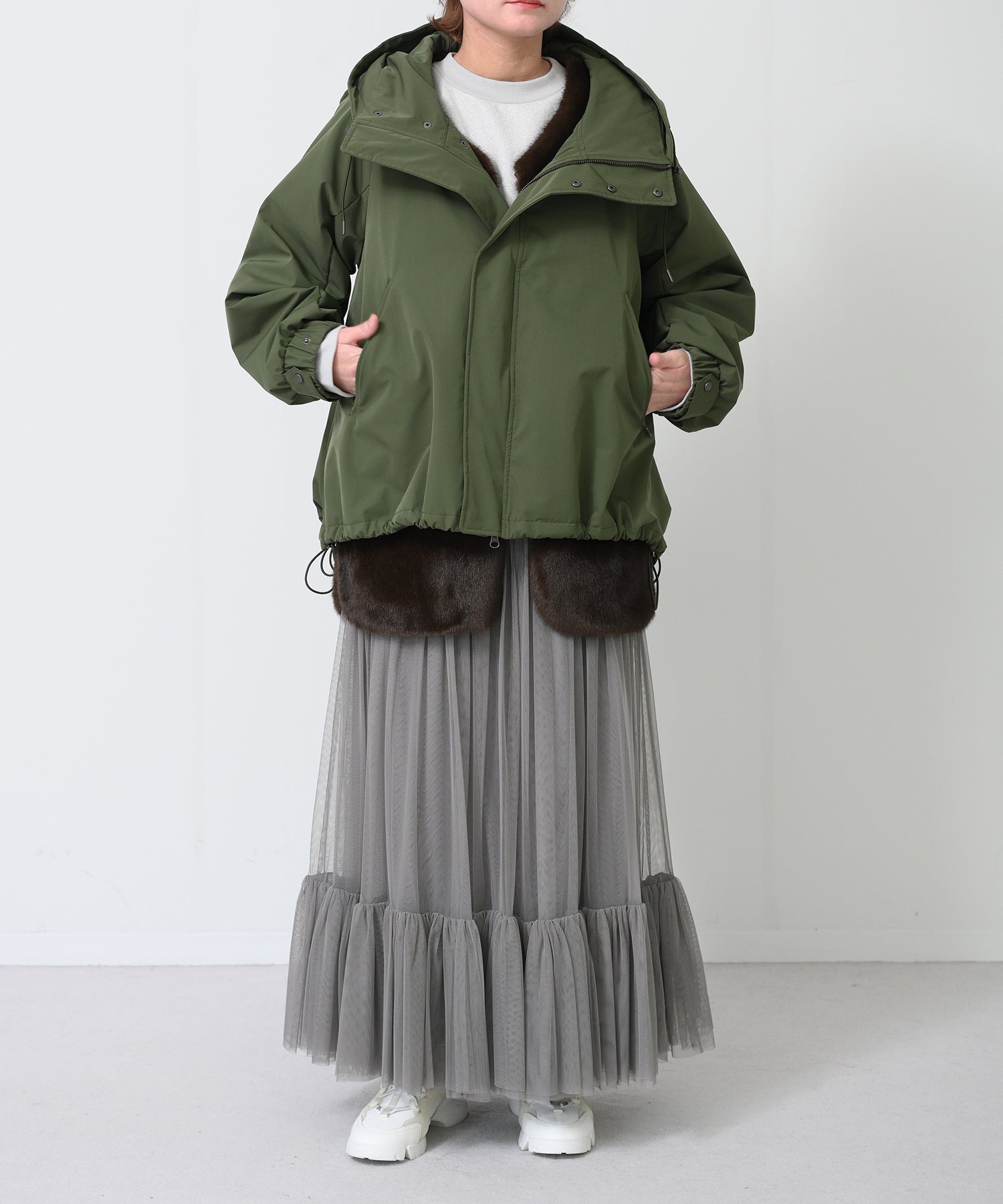 カーキ model:H163