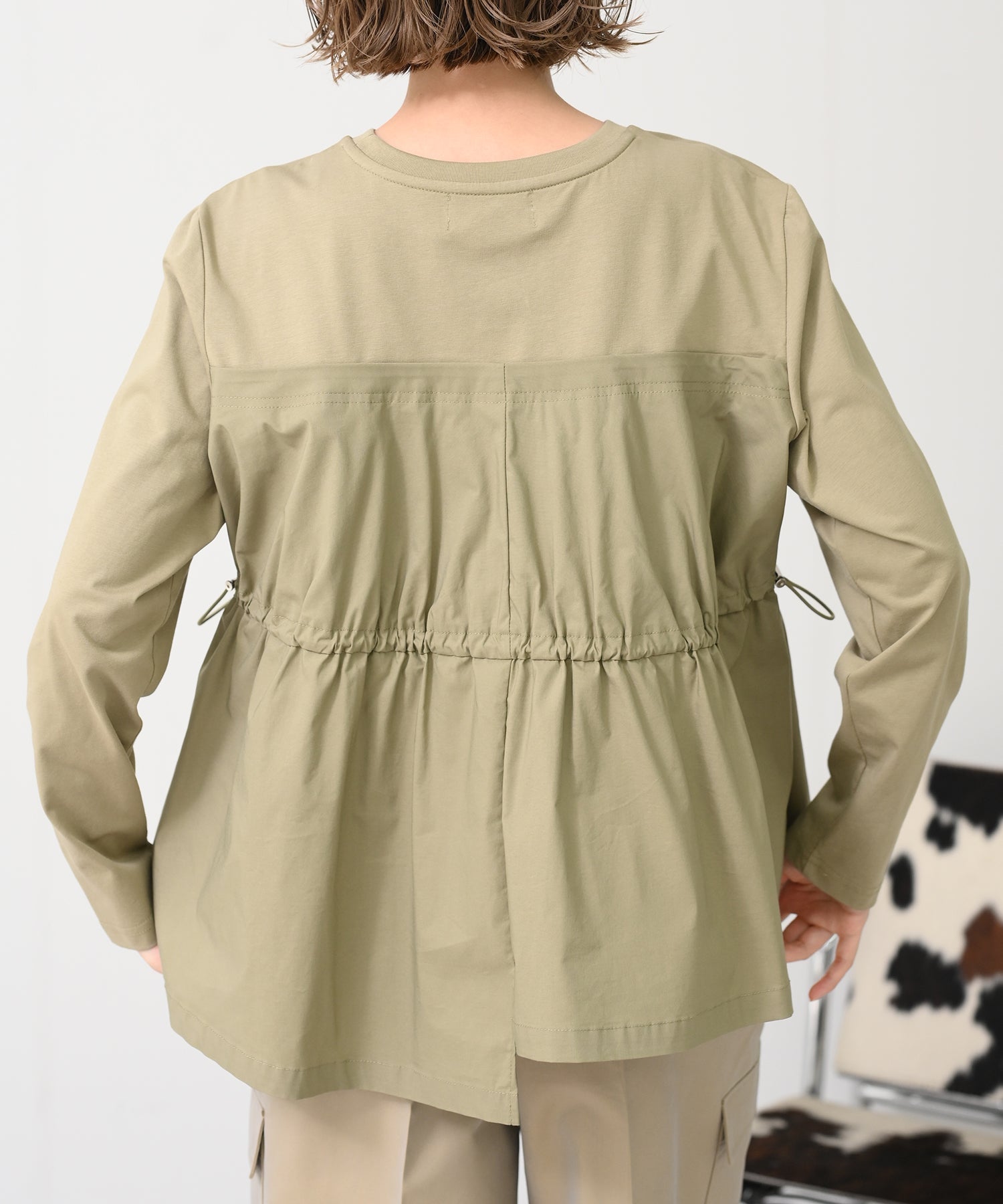 カーキ model:H167