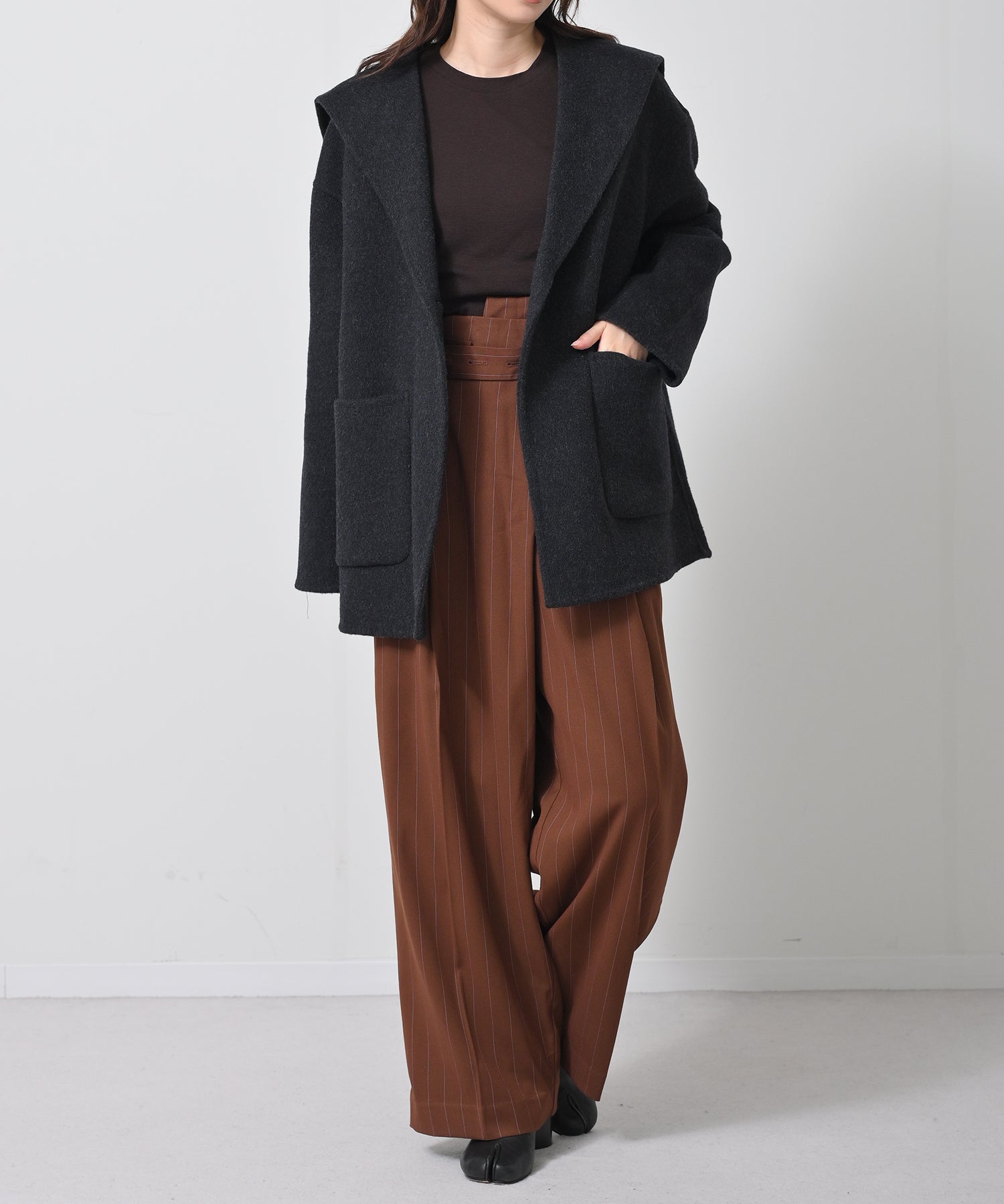 ダークグレー model:H160