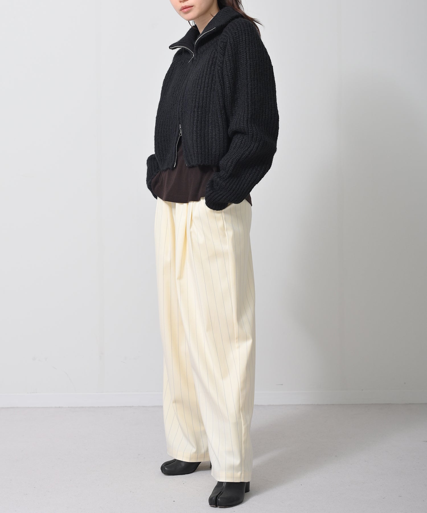 ブラック model:H160