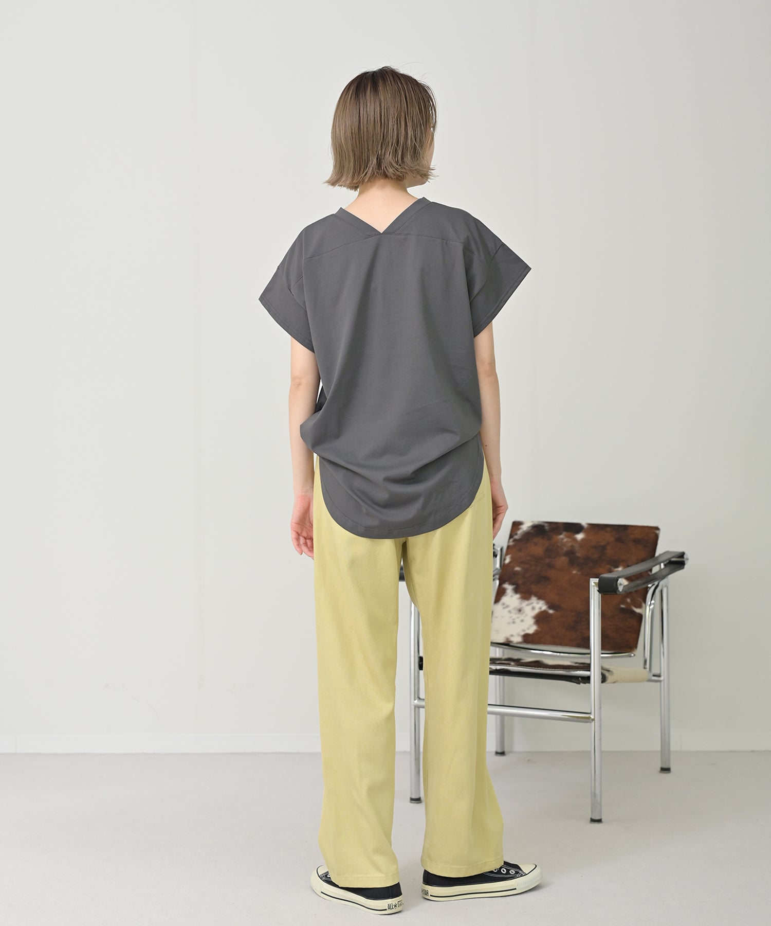YELLロゴTシャツ