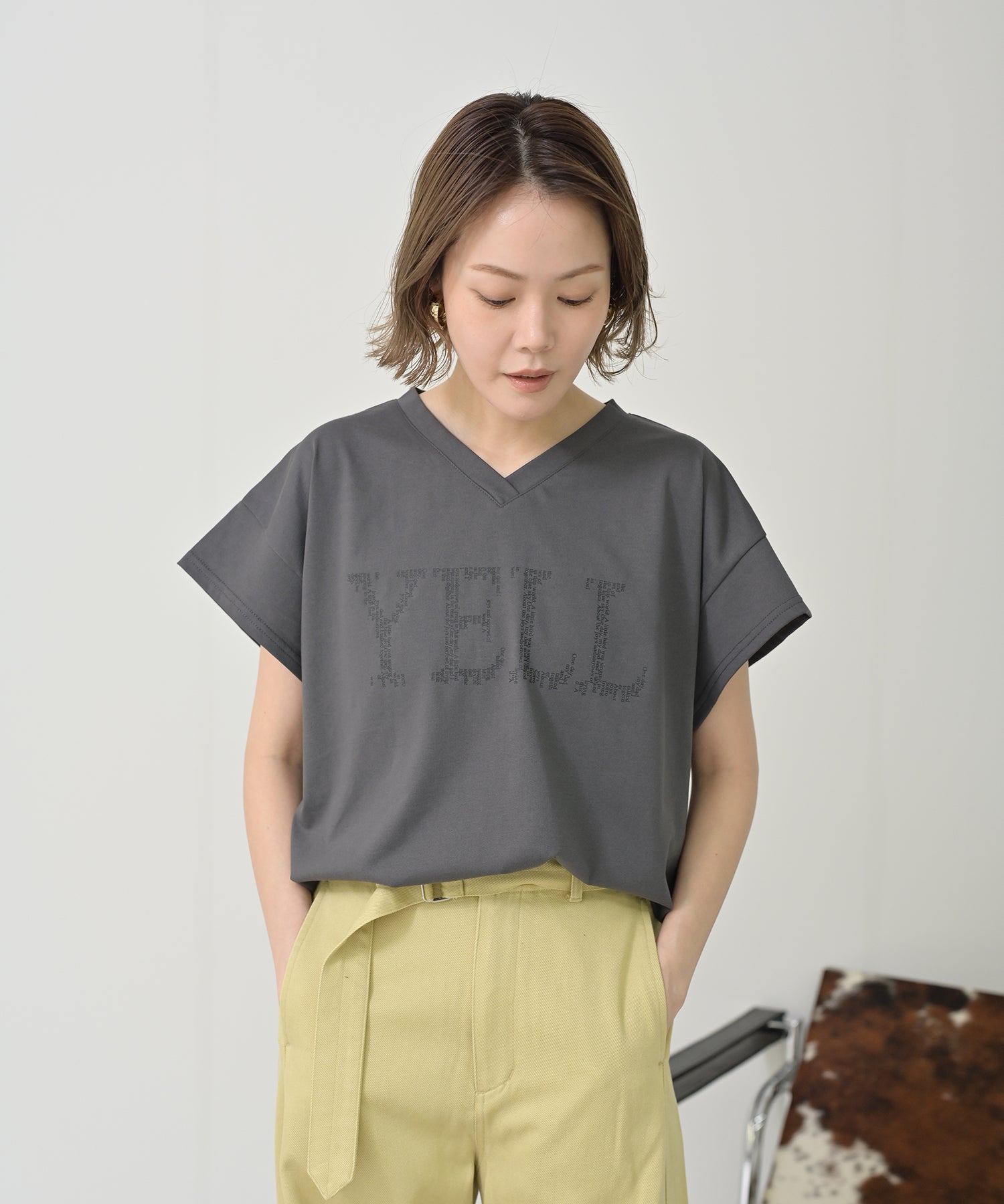 YELLロゴTシャツ
