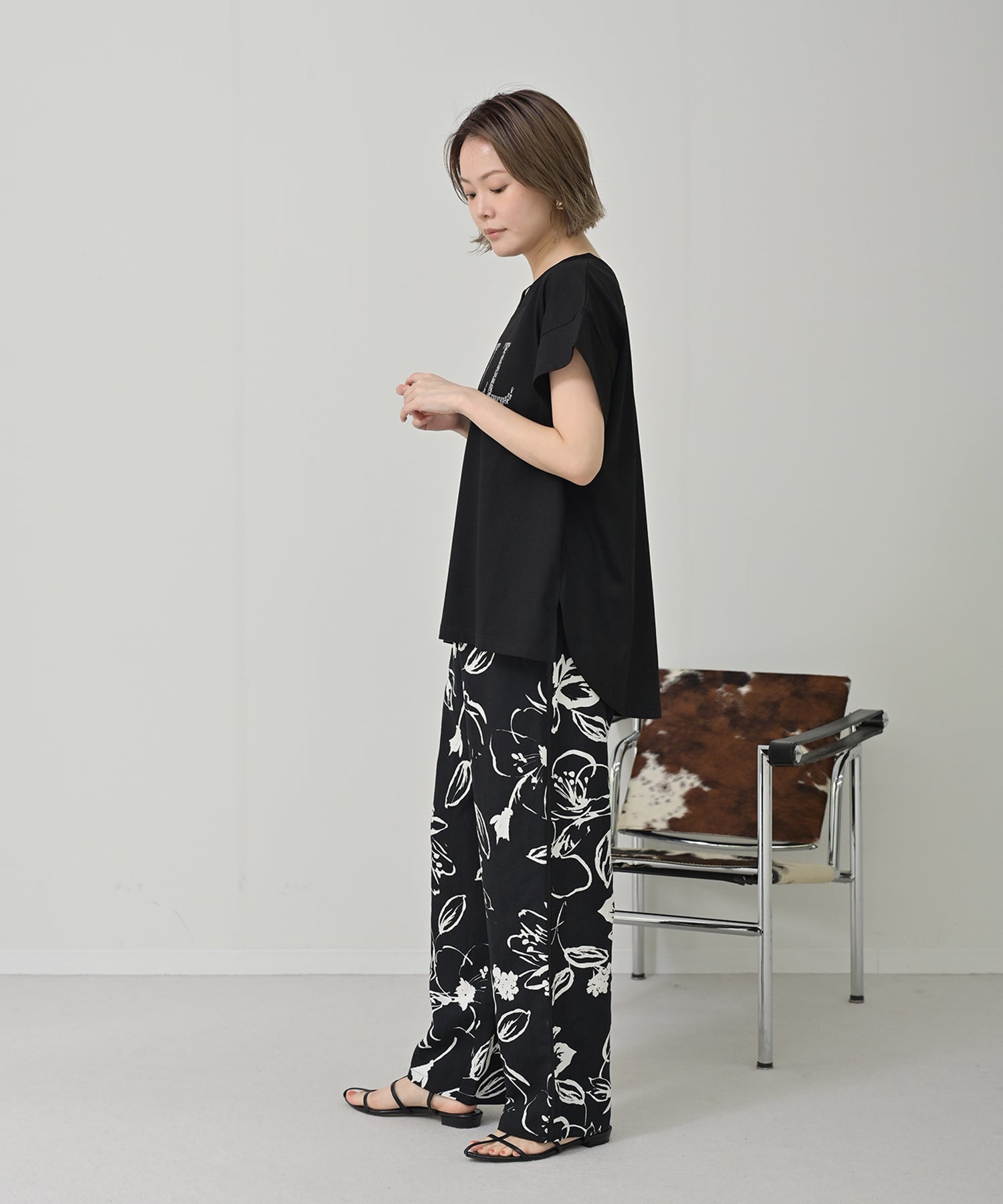 YELLロゴTシャツ