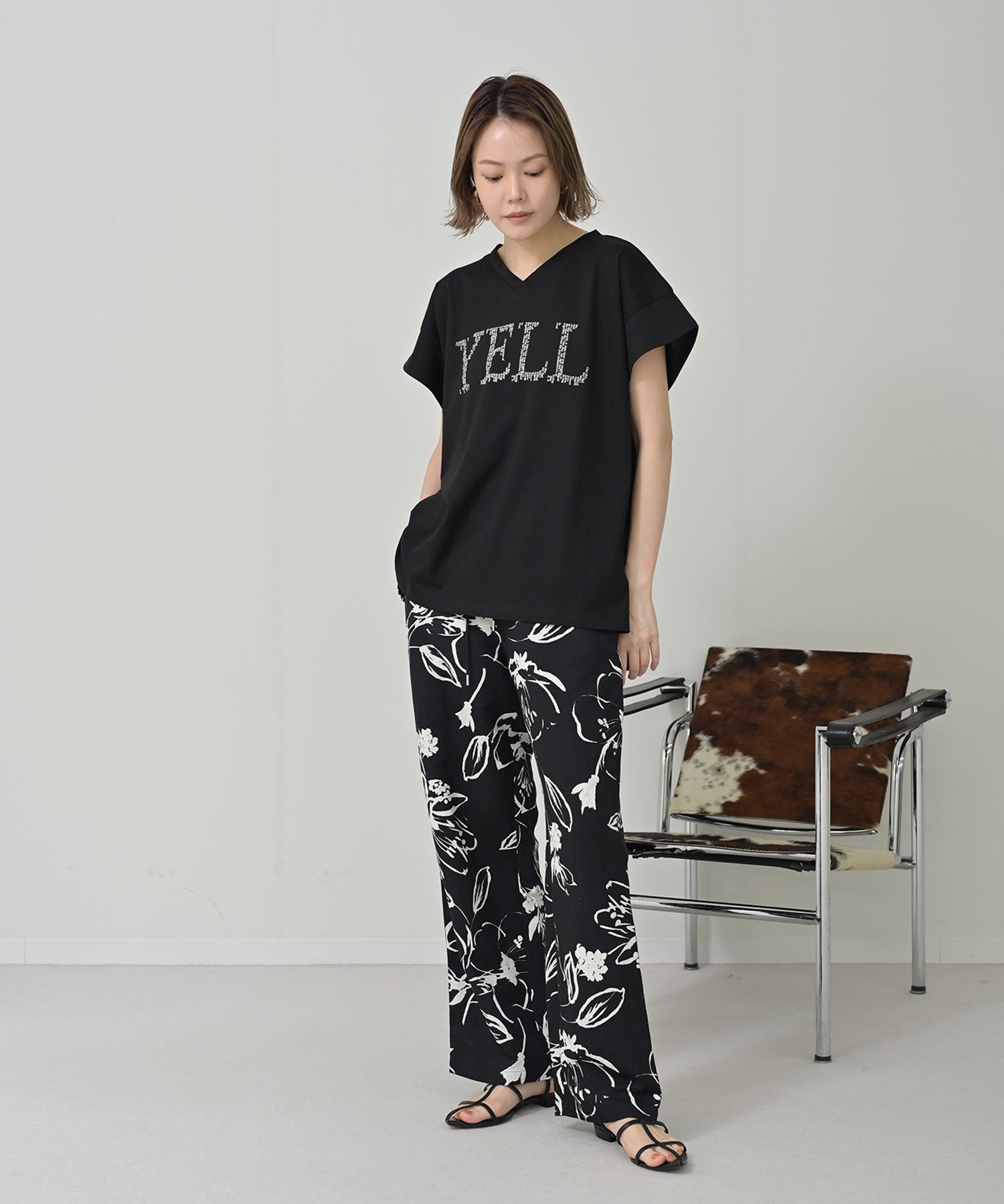 【Timesale】YELLロゴTシャツ