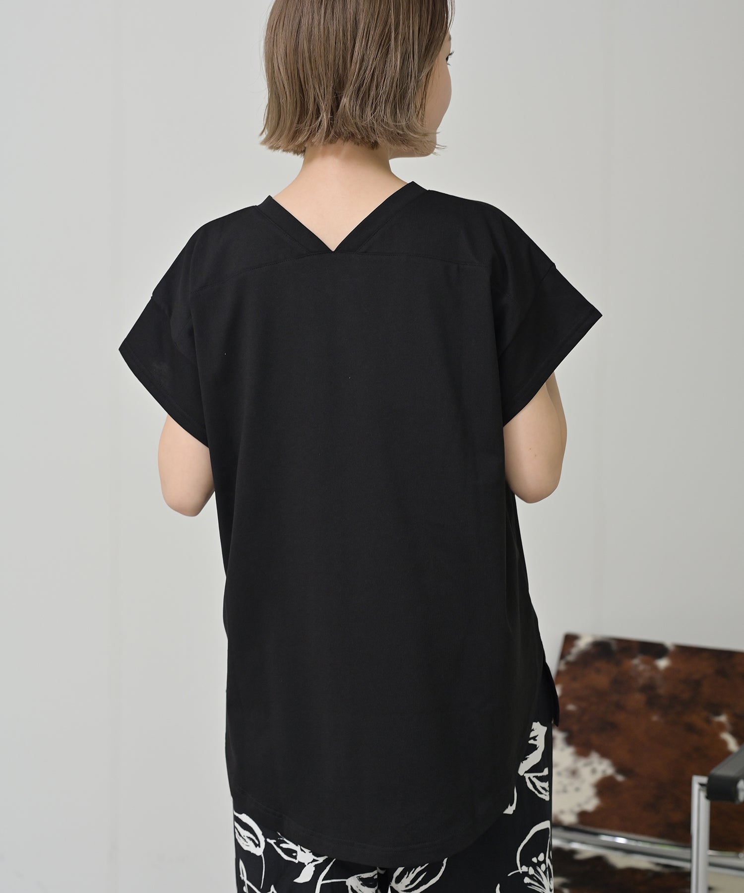 YELLロゴTシャツ