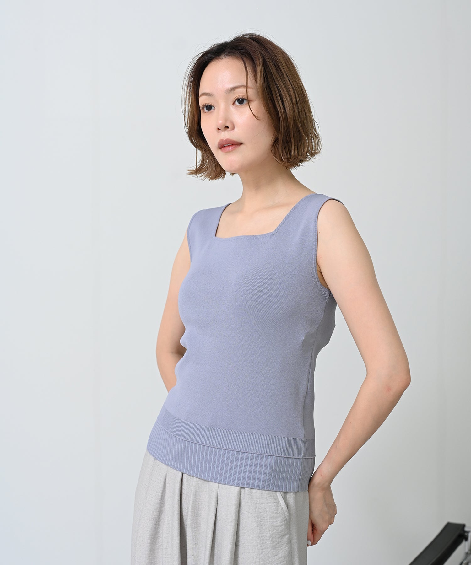 グレー model;H167