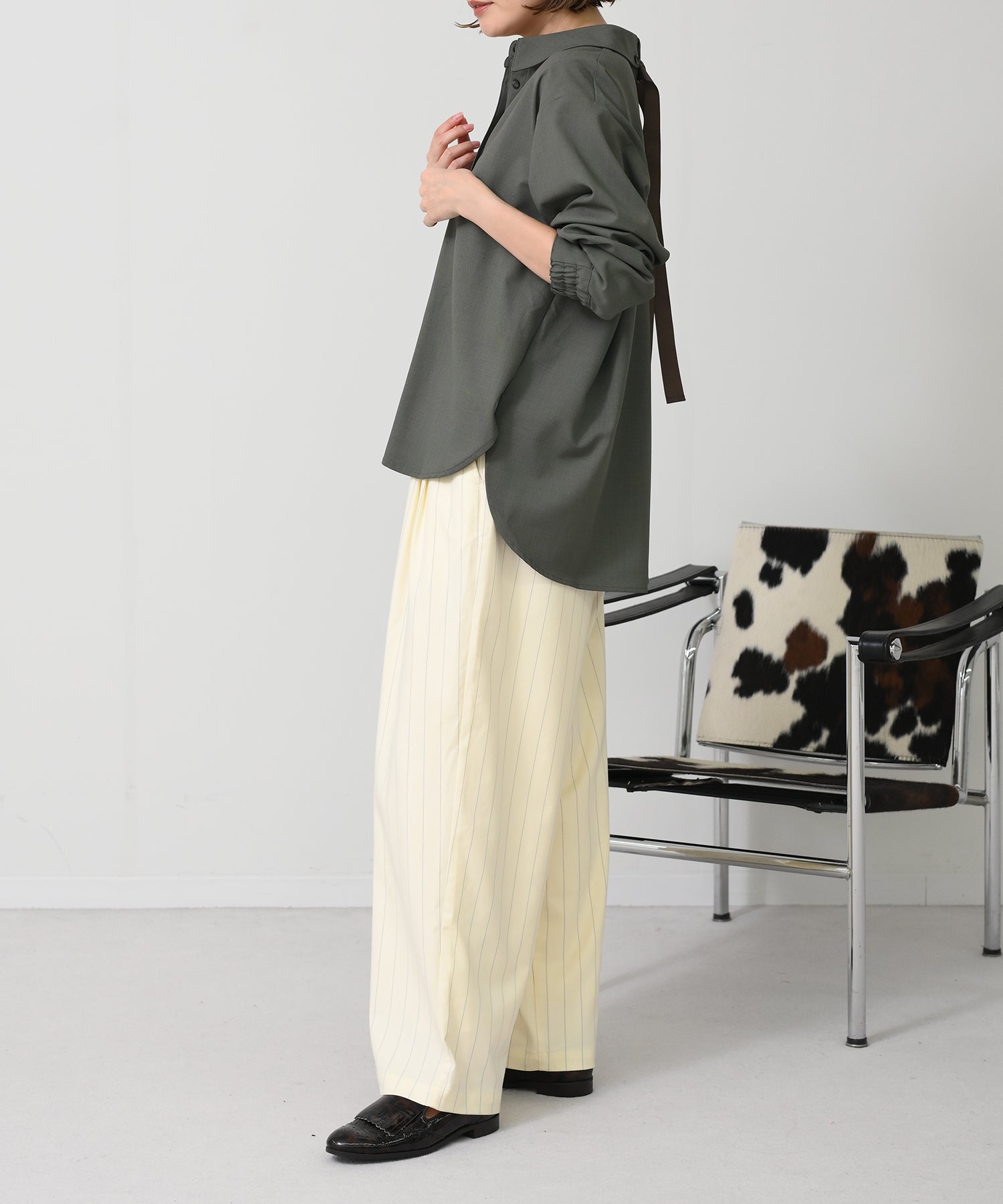 カーキ model:H167