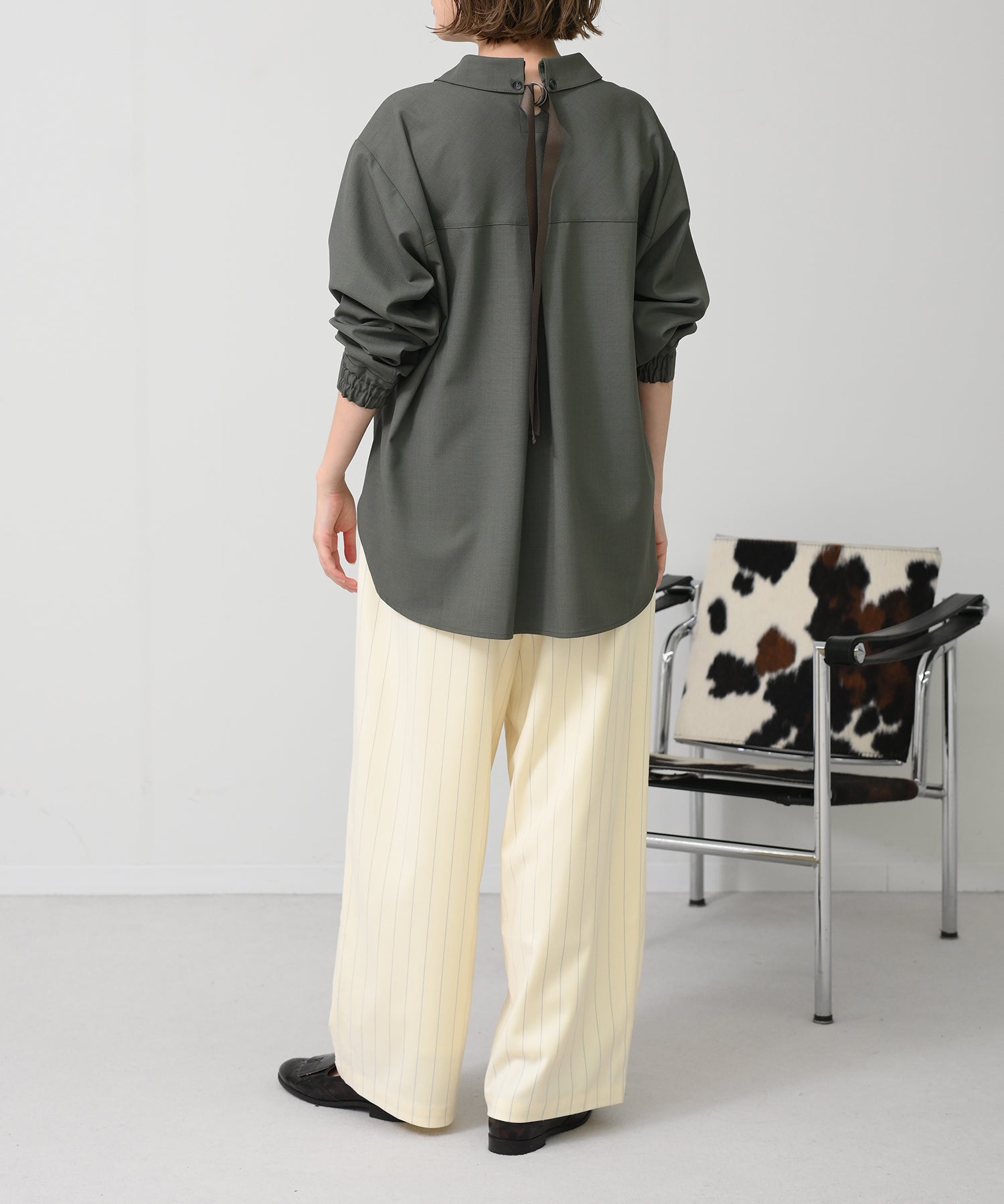 カーキ model:H167