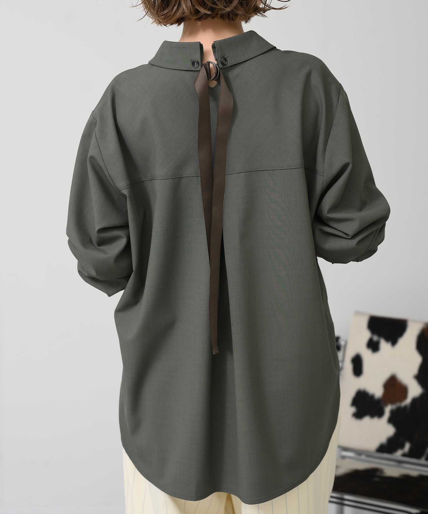 カーキ model:H167