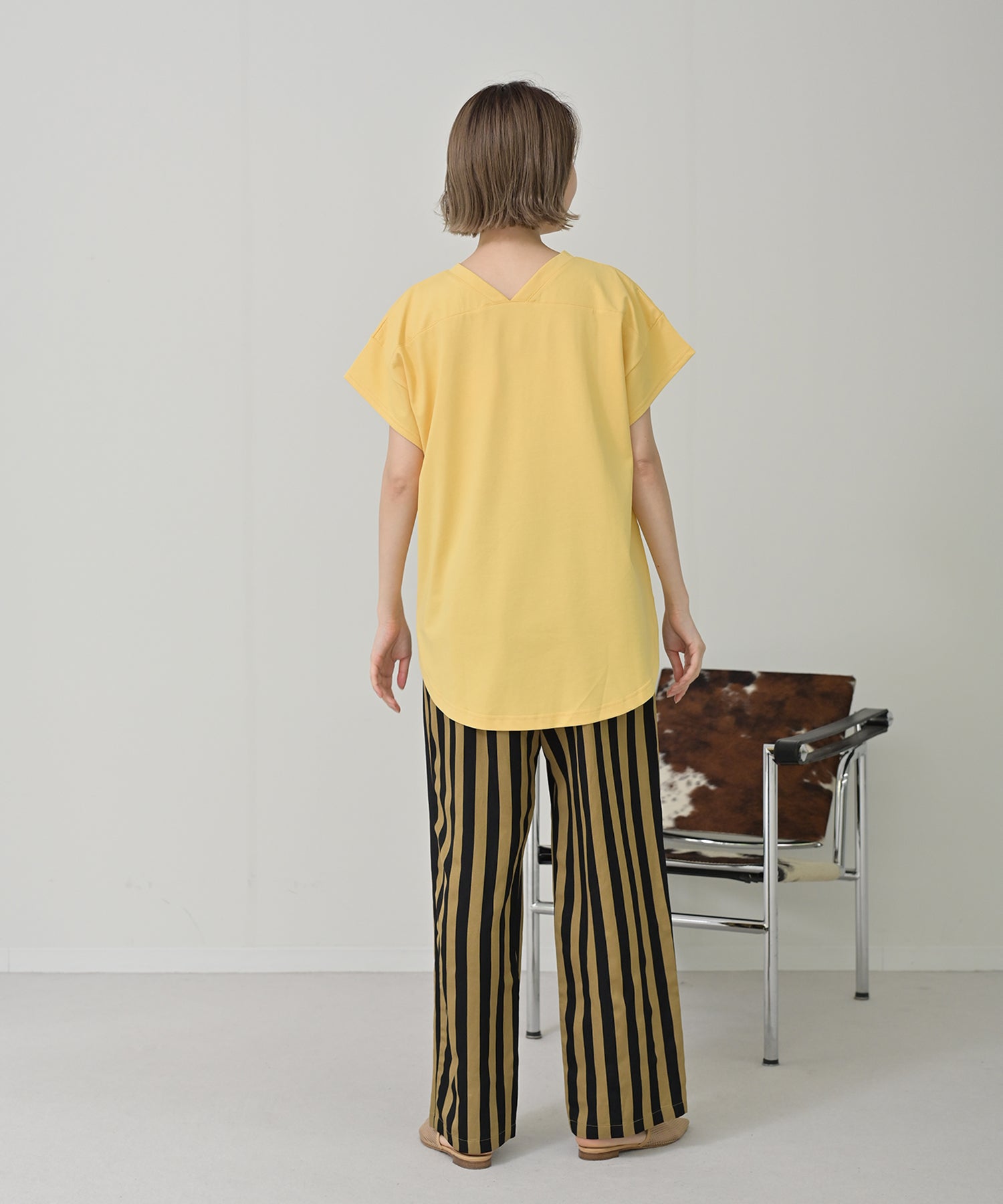 【Timesale】YELLロゴTシャツ