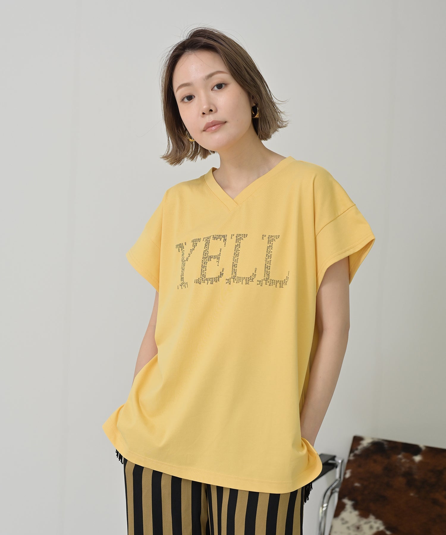 【Timesale】YELLロゴTシャツ