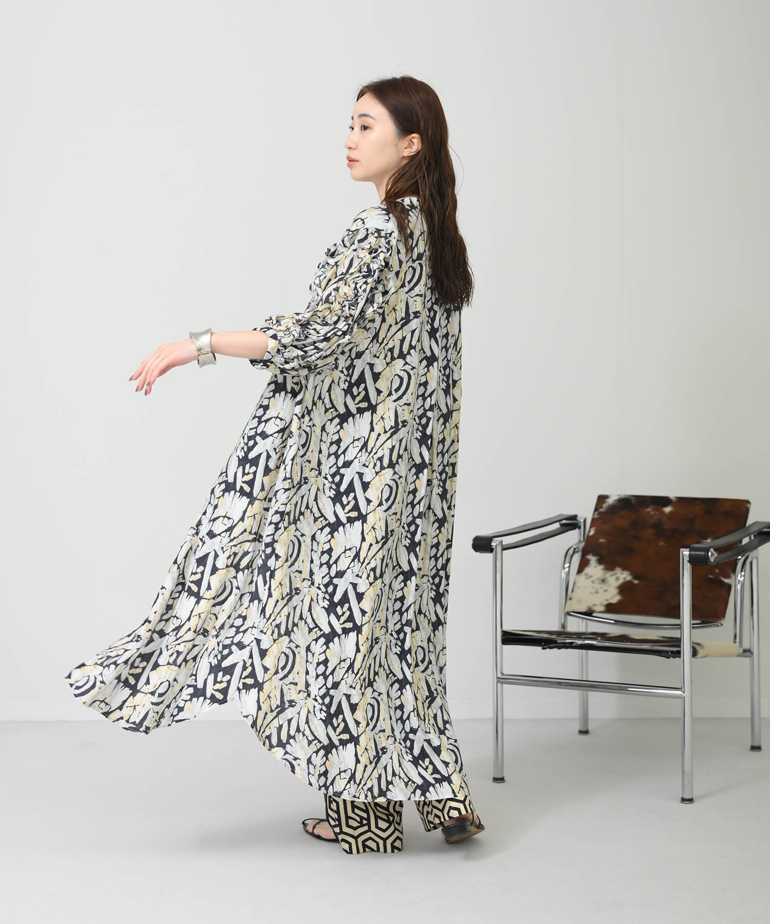 【Timesale】フリル袖柄ドレスワンピース