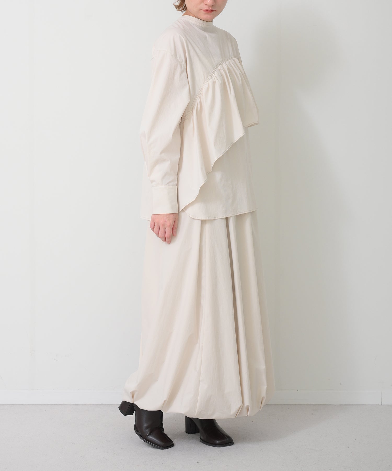 オフホワイト model:H163