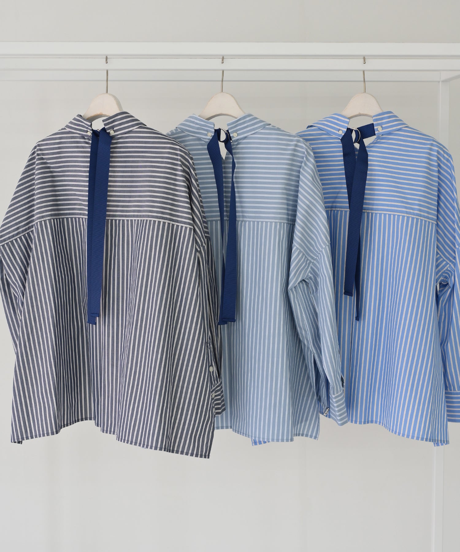 左からネイビー グレー ブルー