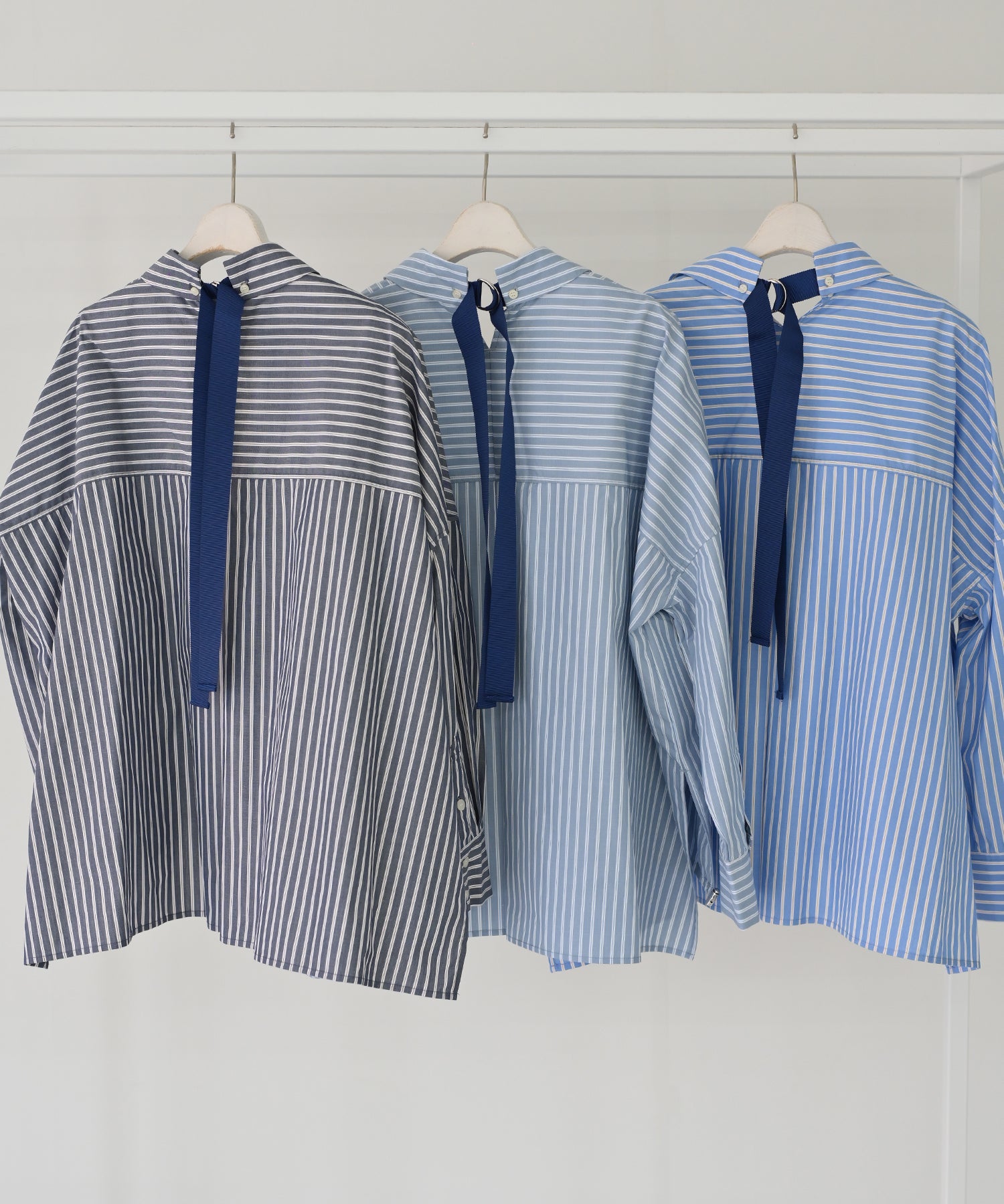 左からネイビー グレー ブルー