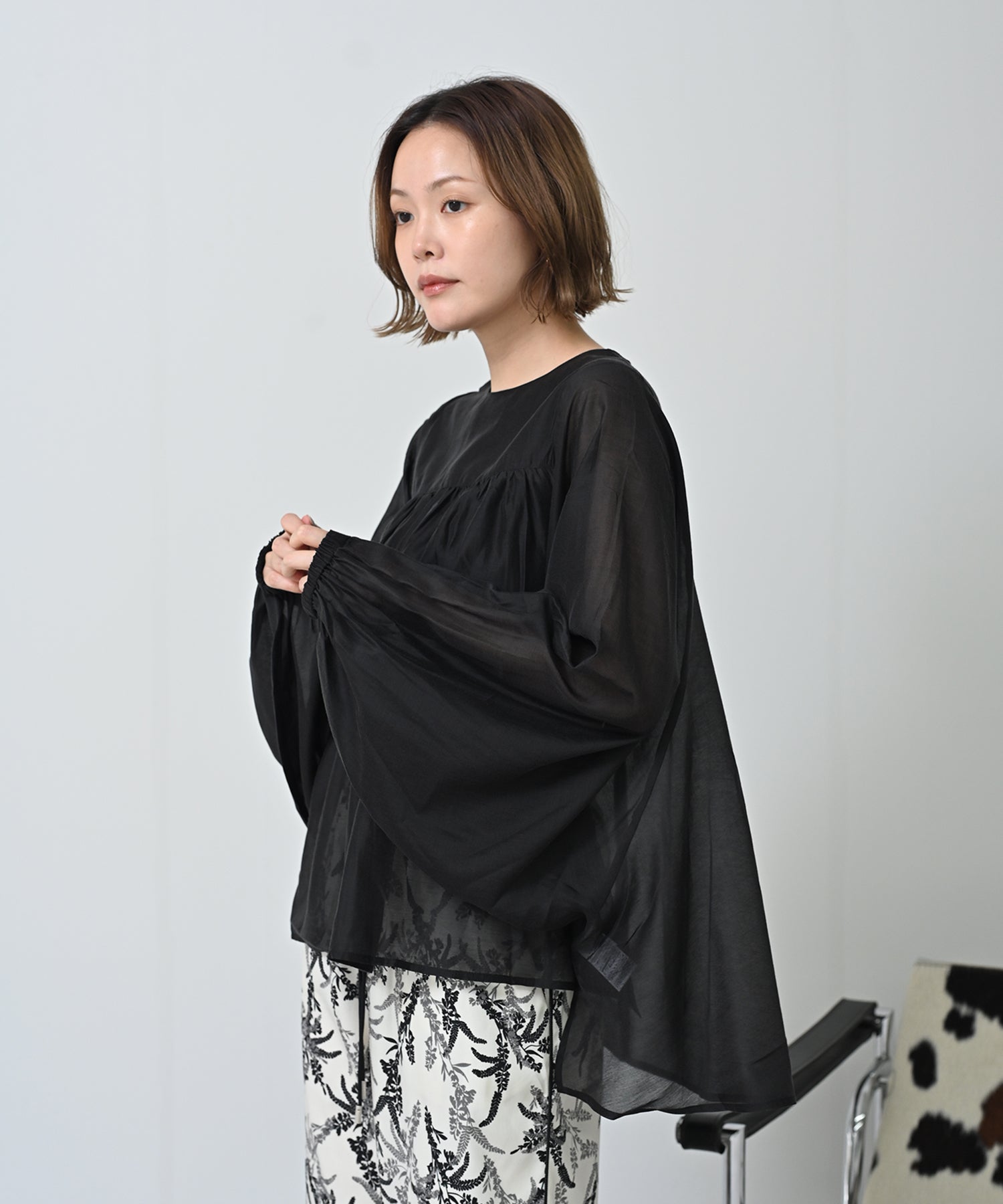 ブラック model:H167