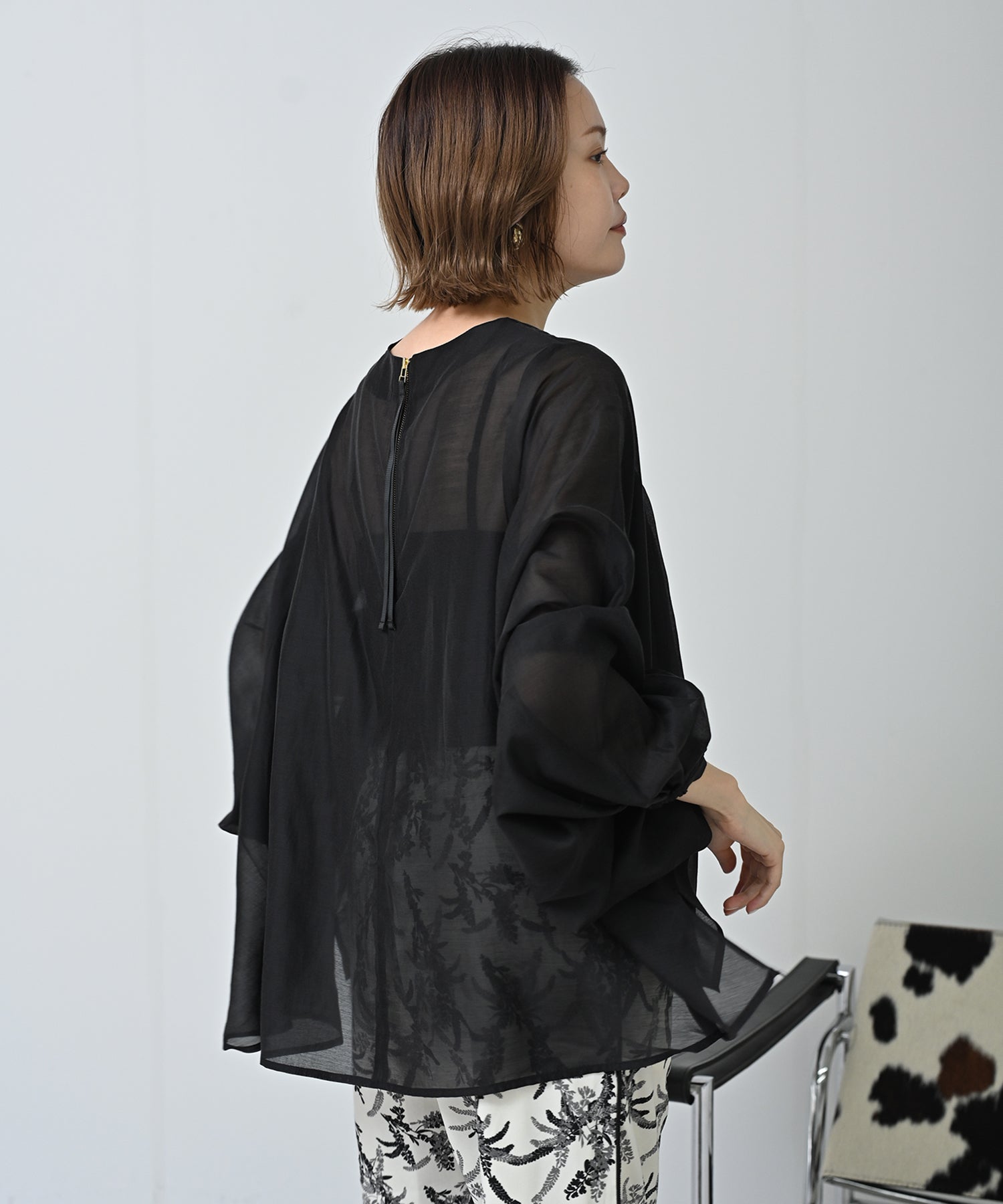 ブラック model:H167