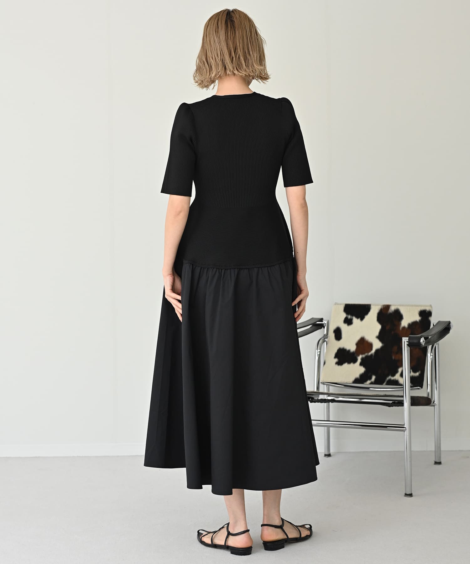 V-neck knit dress