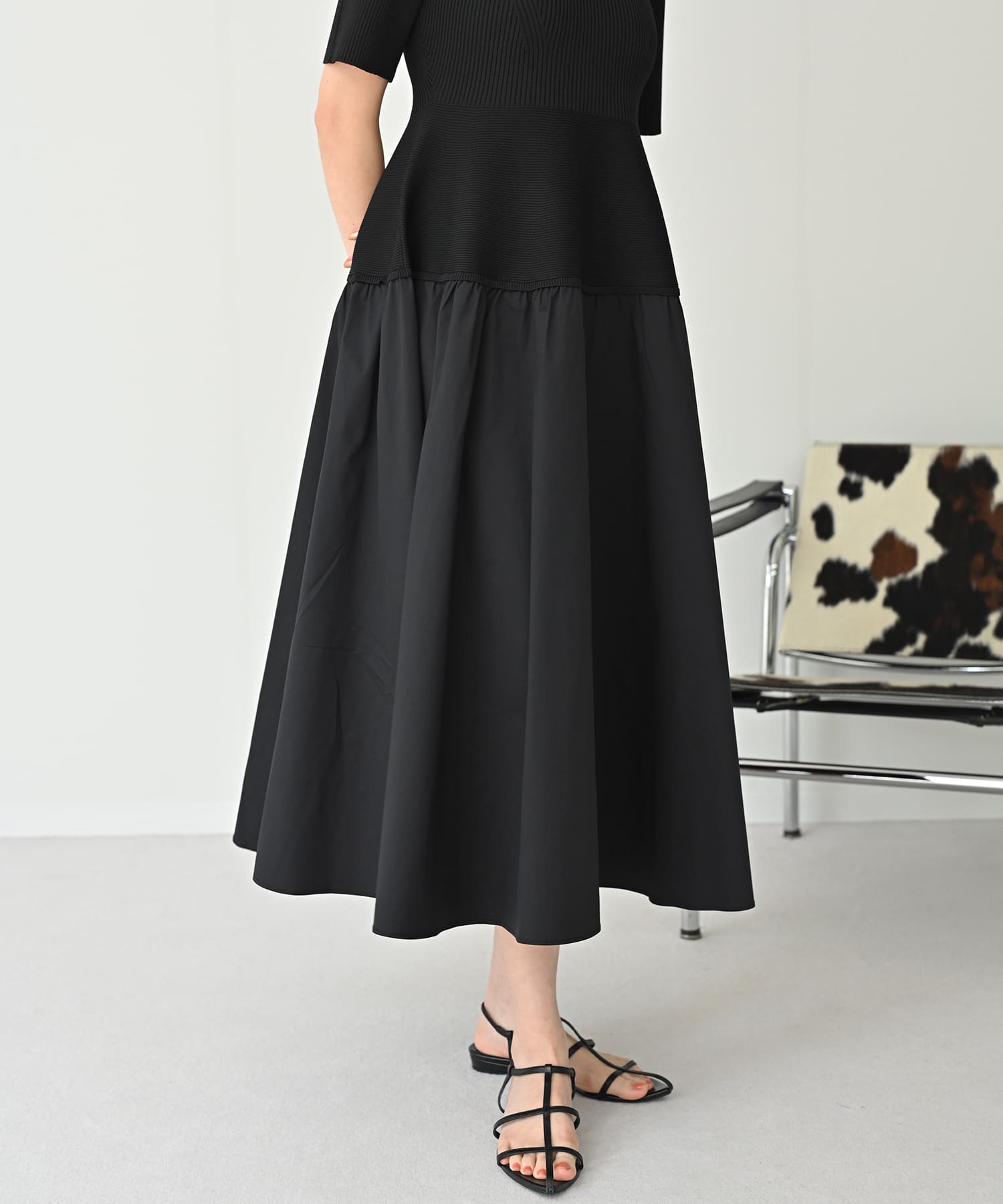 V-neck knit dress