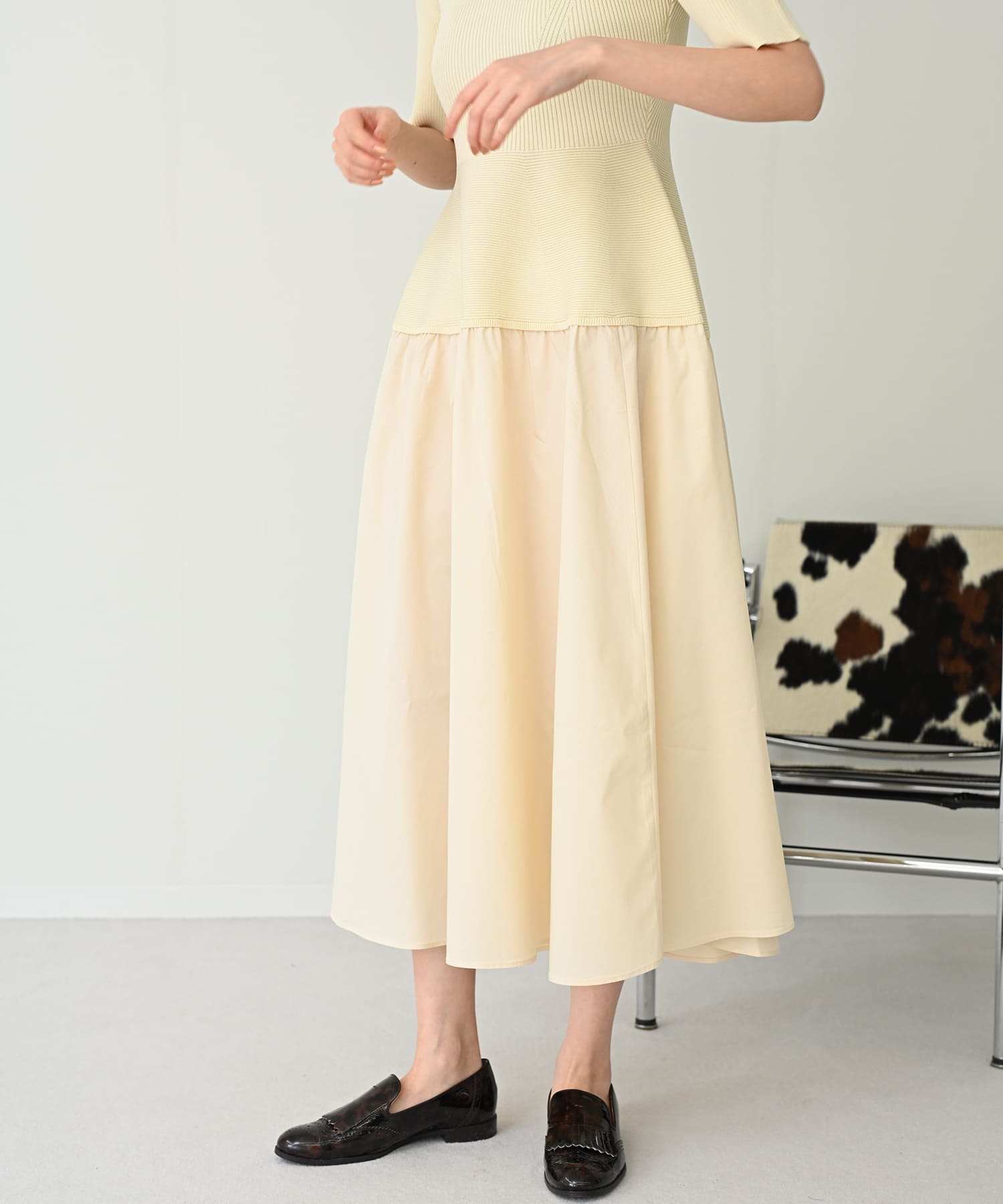 V-neck knit dress