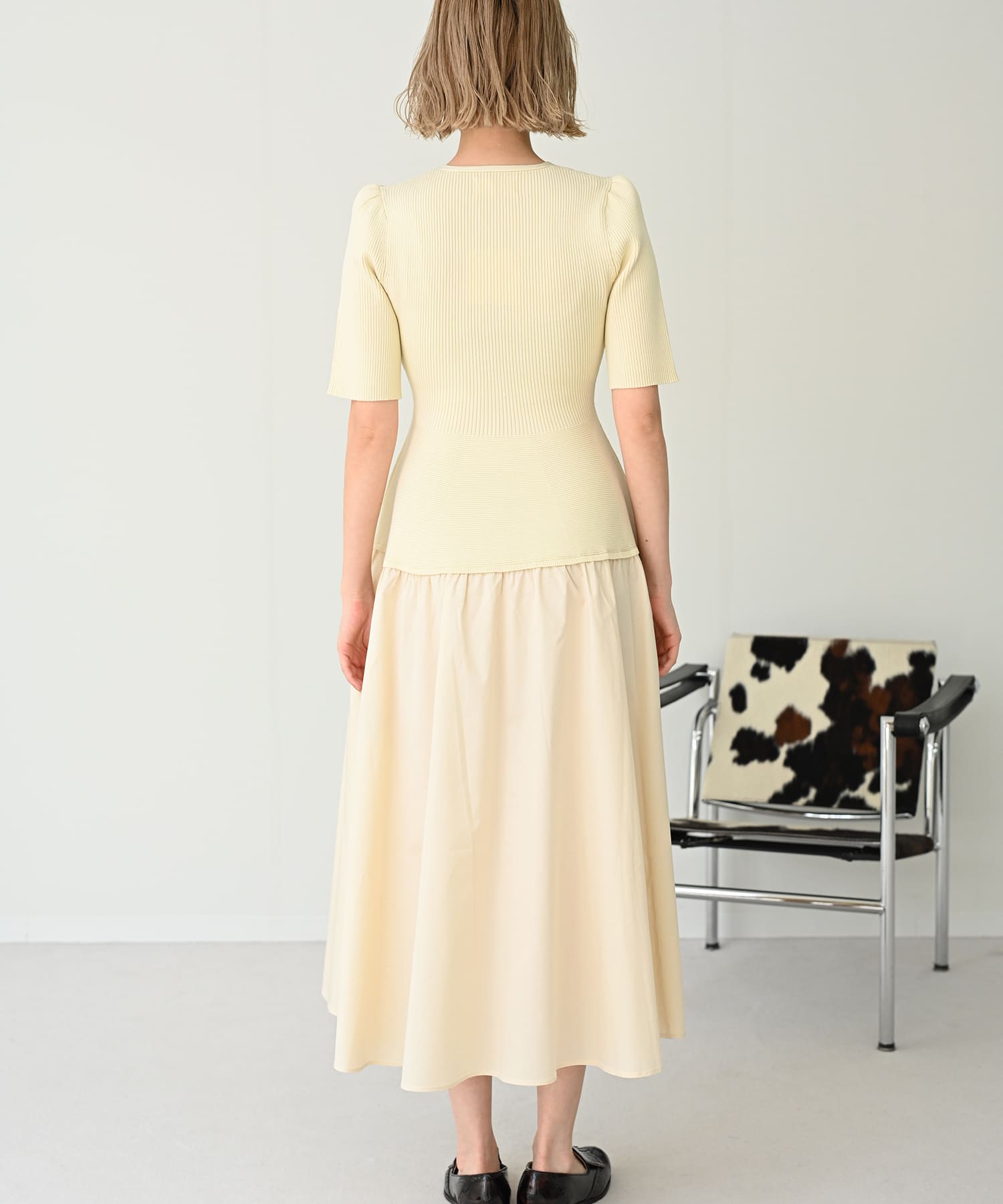 V-neck knit dress