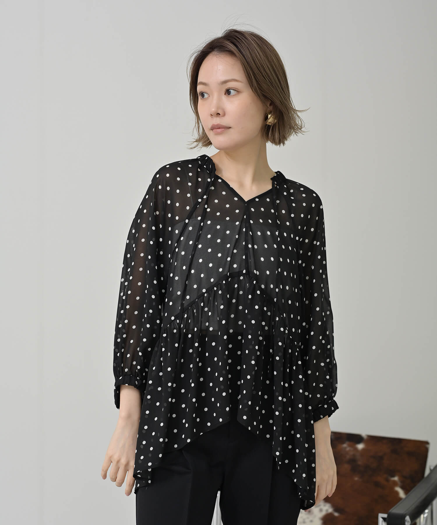 BLACK model:H167 着用サイズ:FREE