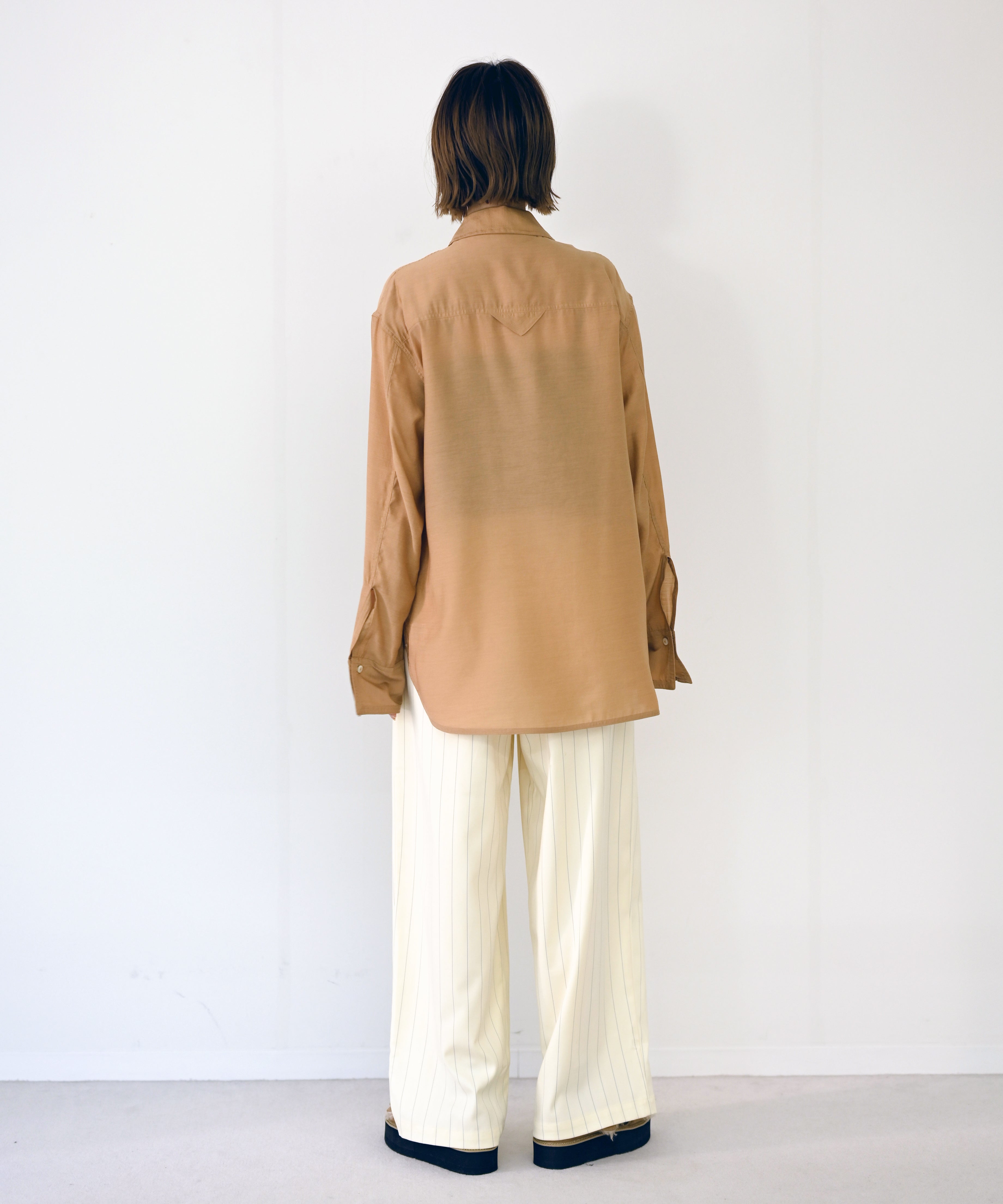 オフホワイト model:H167