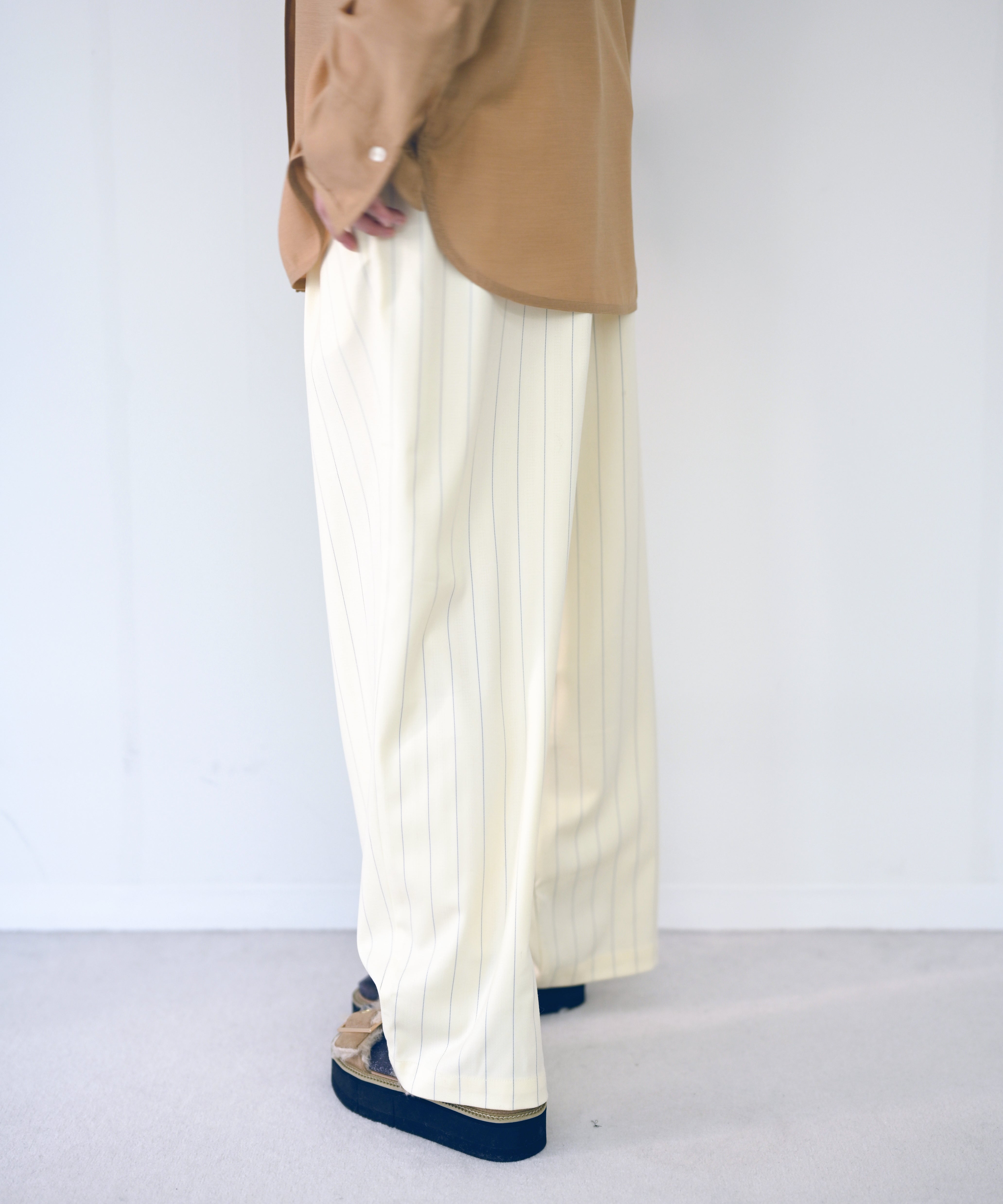 オフホワイト model:H167