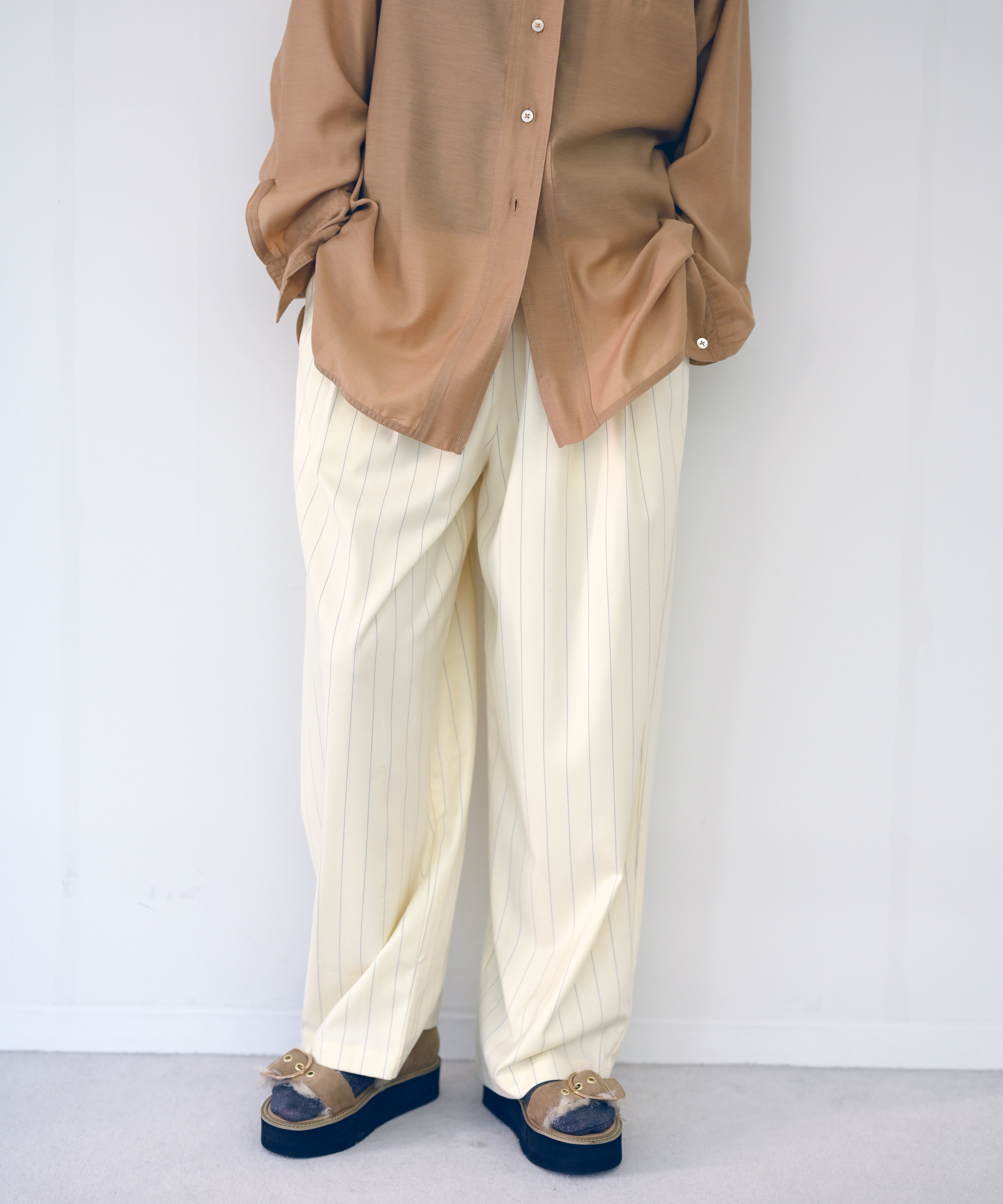 オフホワイト model:H167