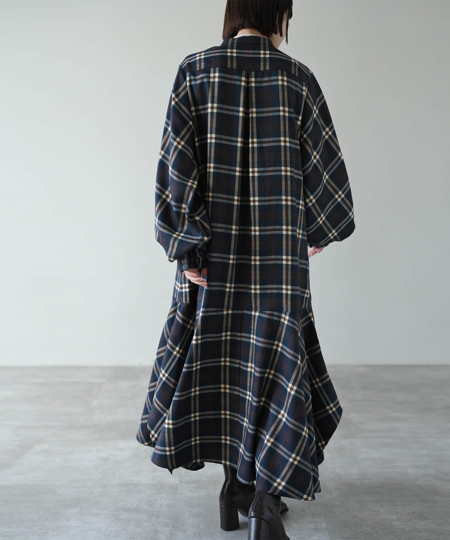 ネイビー model:H162