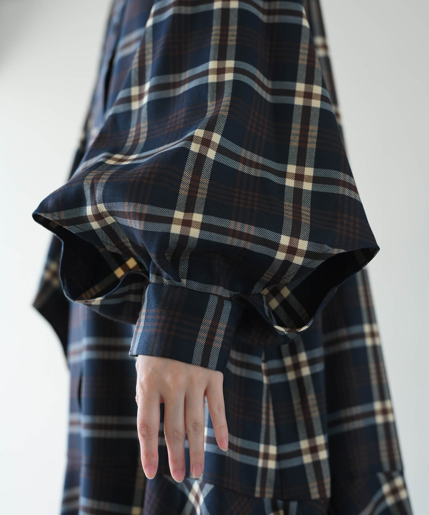 ネイビー model:H162