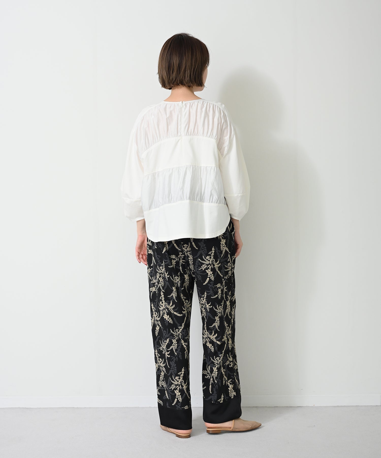 オフホワイト model:H167