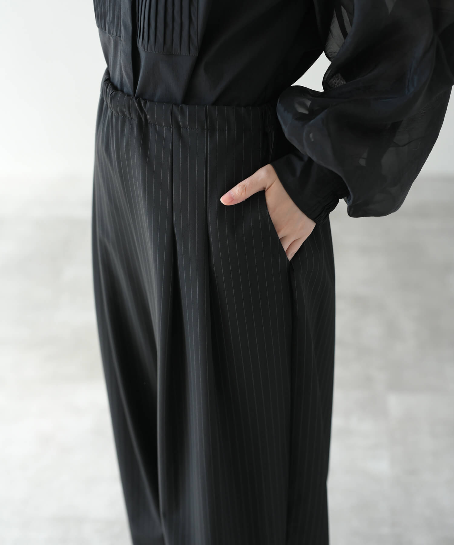 ブラック model:H162