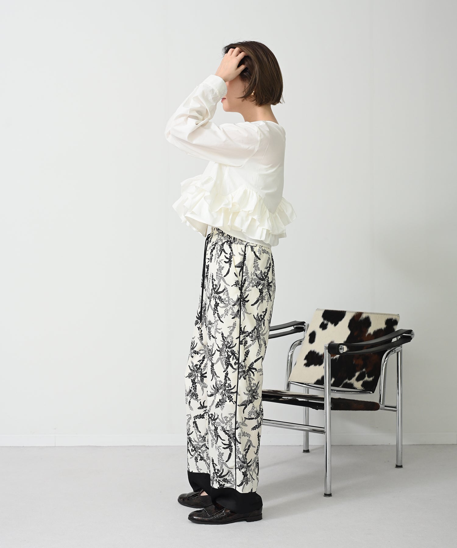 オフホワイト model:H167