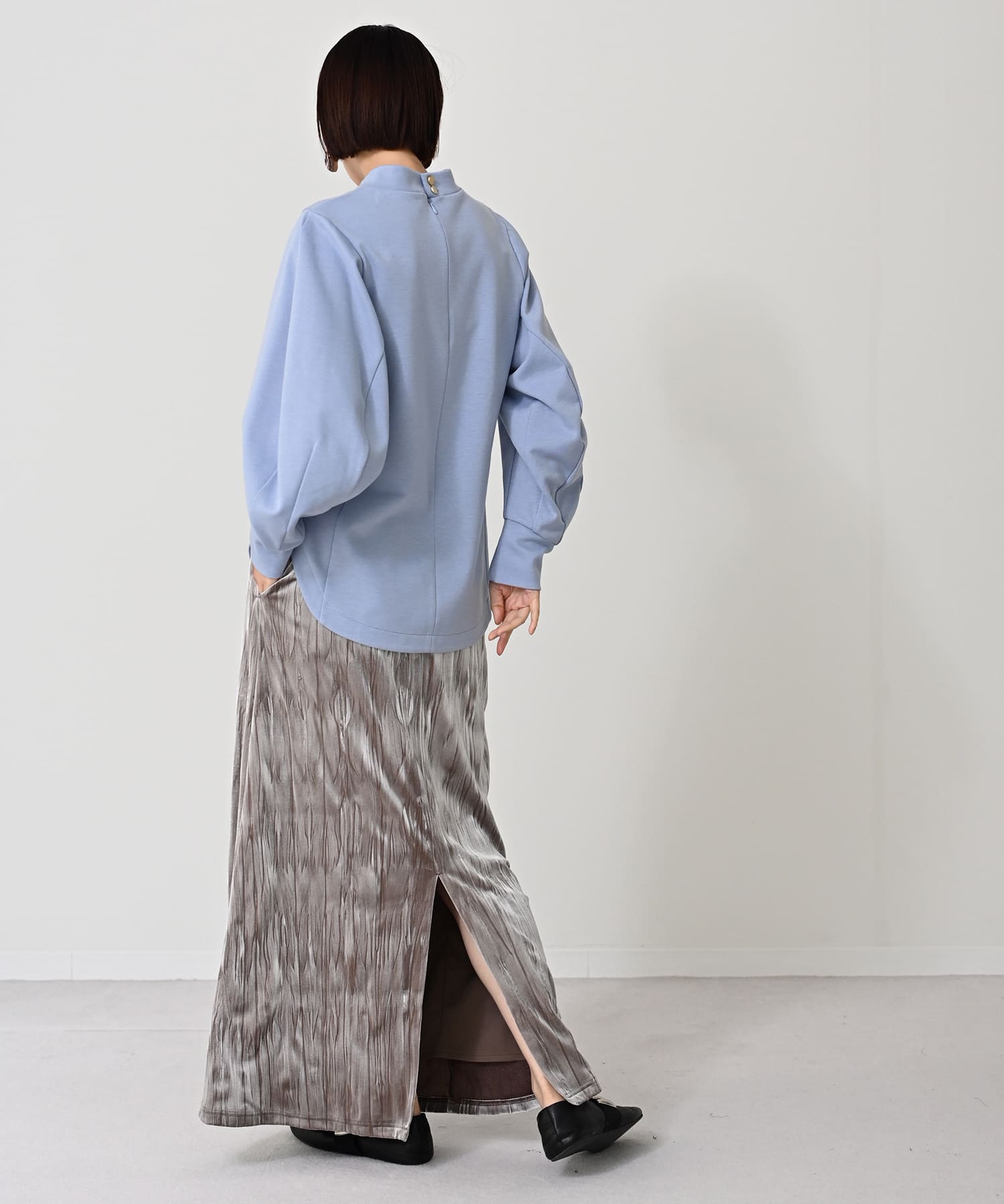 グレージュ　model：H162